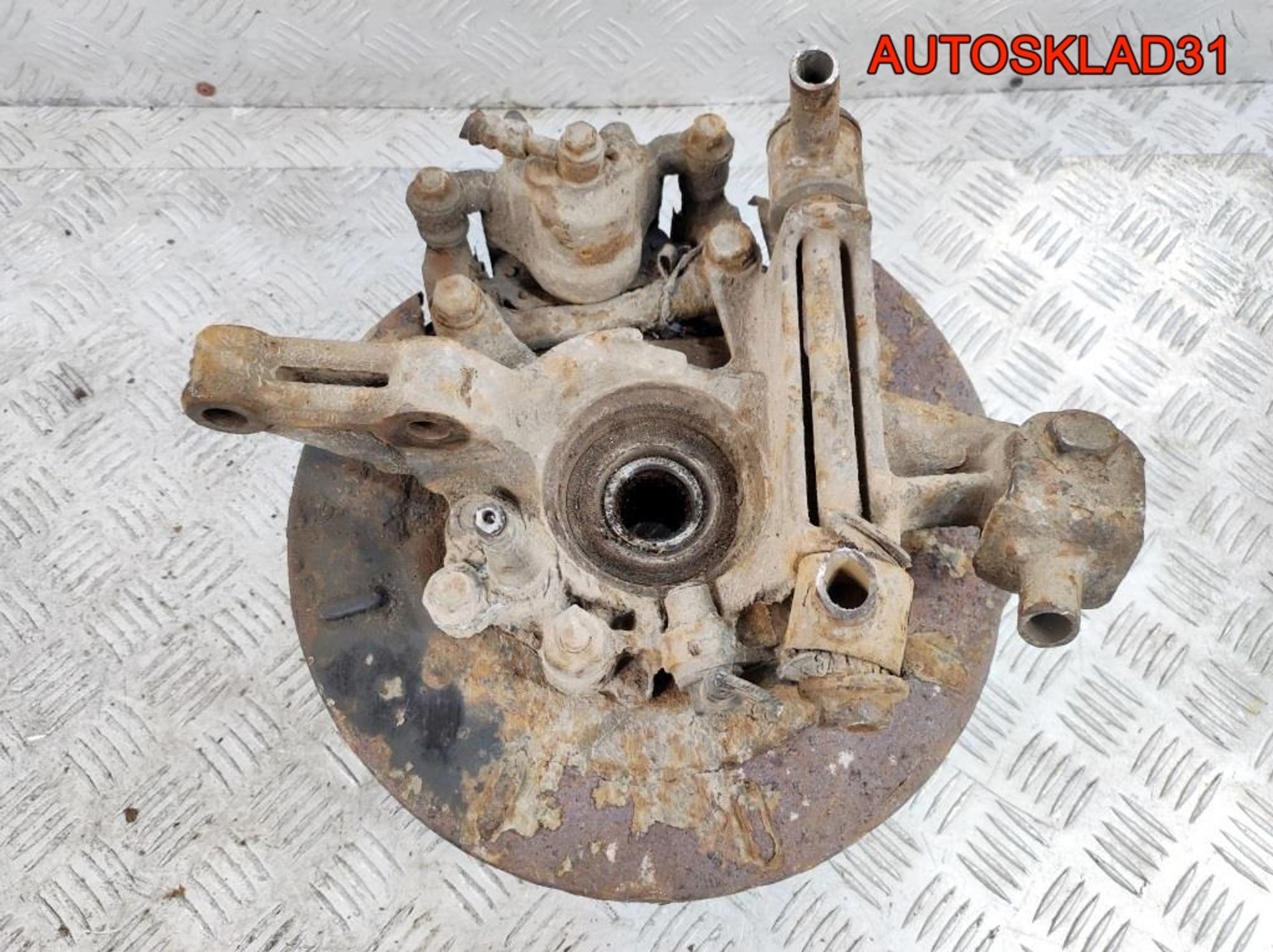 Кулак поворотный задний правый Nissan X-Trail T30 430188H300, 7000 рублей, Дубовое