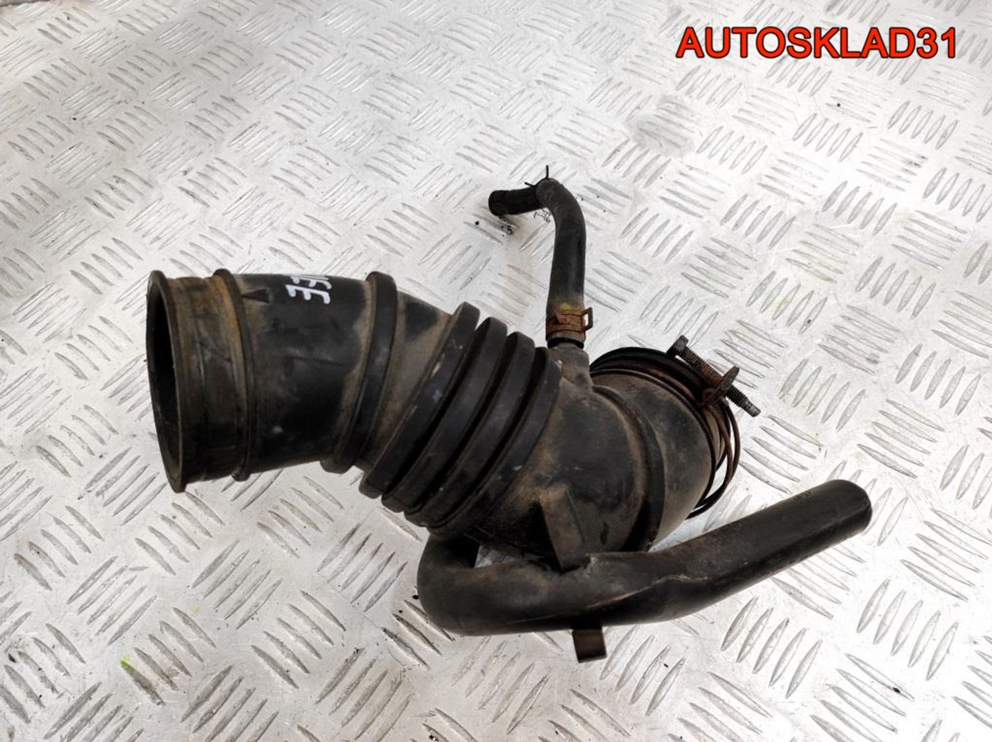 Патрубок воздушного фильтра Hyundai Getz 281381C800, 900 рублей, Дубовое