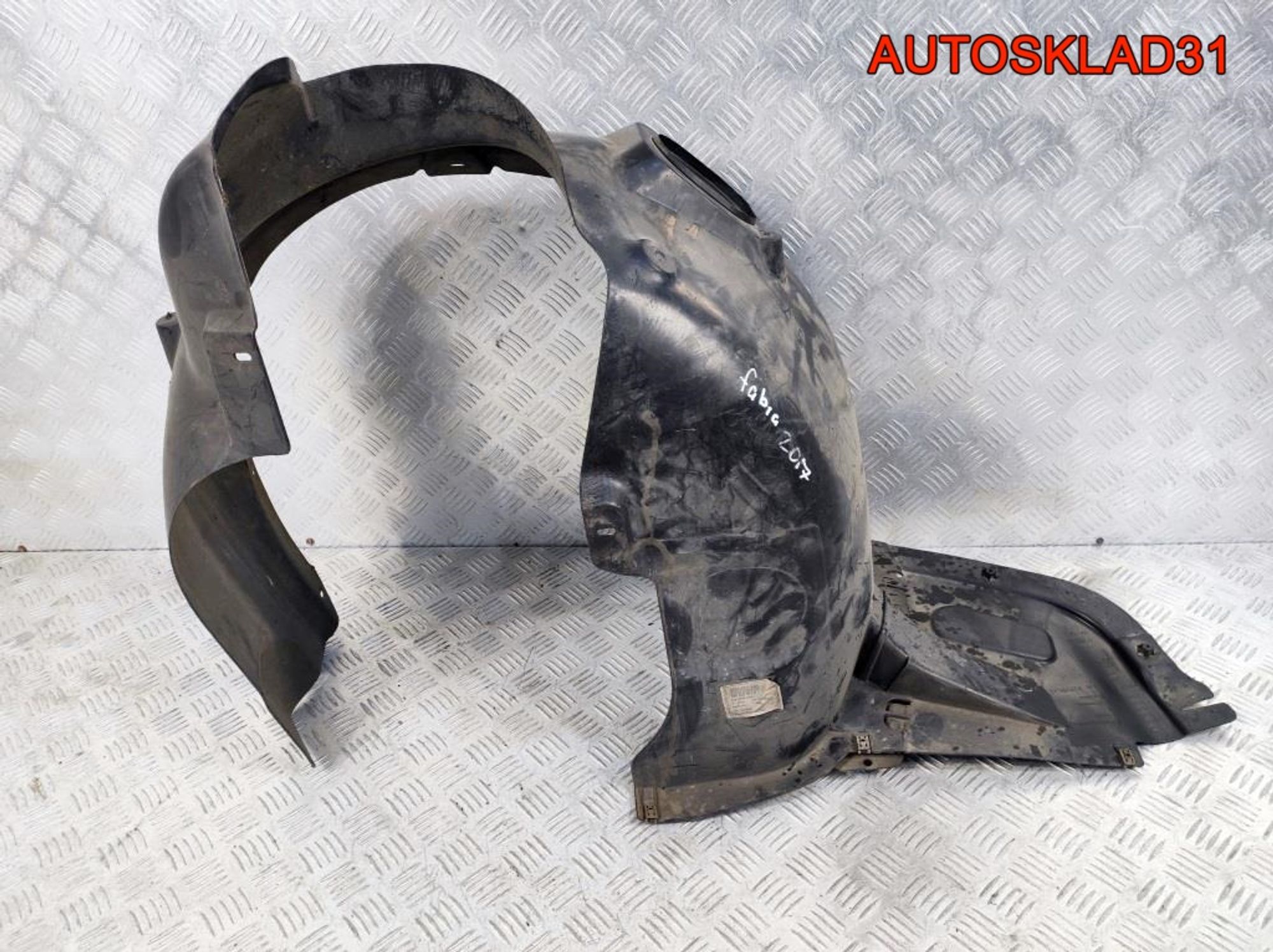 Локер передний левый Skoda Fabia 3 6V0809957B, 2500 рублей, Дубовое