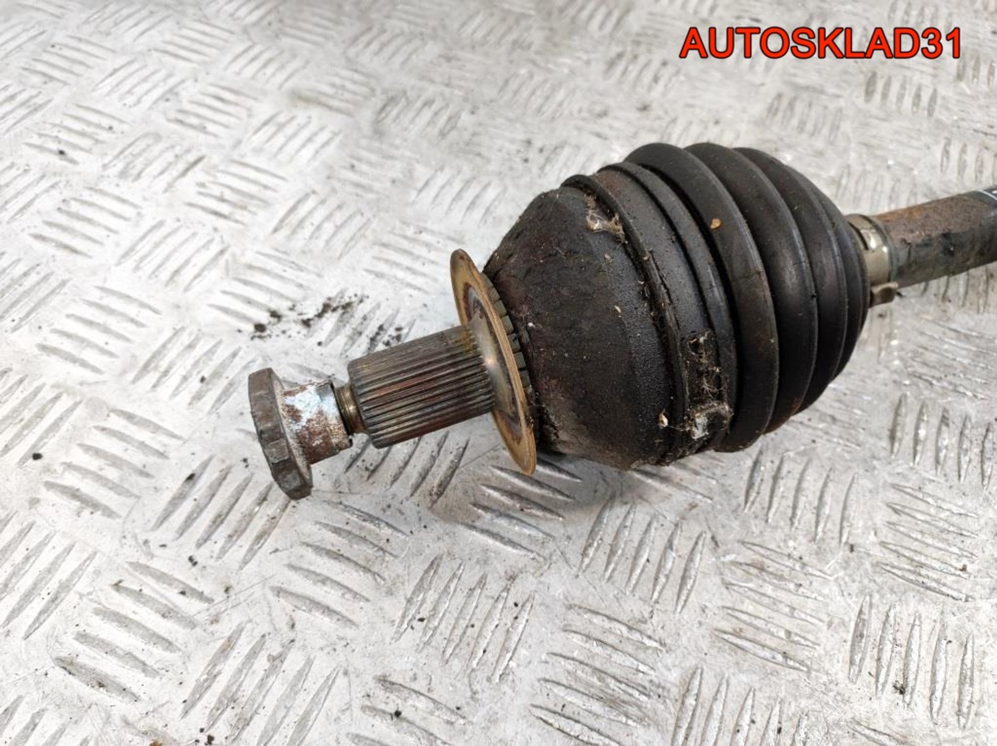 Полуось передняя левая Skoda Fabia 6Q0407271AT, 5000 рублей, Дубовое