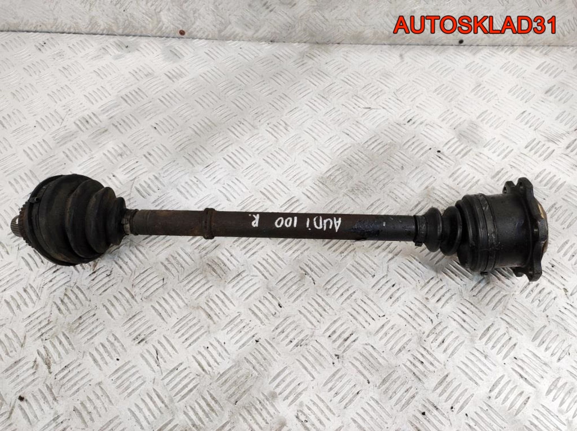 Полуось передняя правая Audi A6 C4 2,5 Дизель 4A0407331C, 2300 рублей, Дубовое