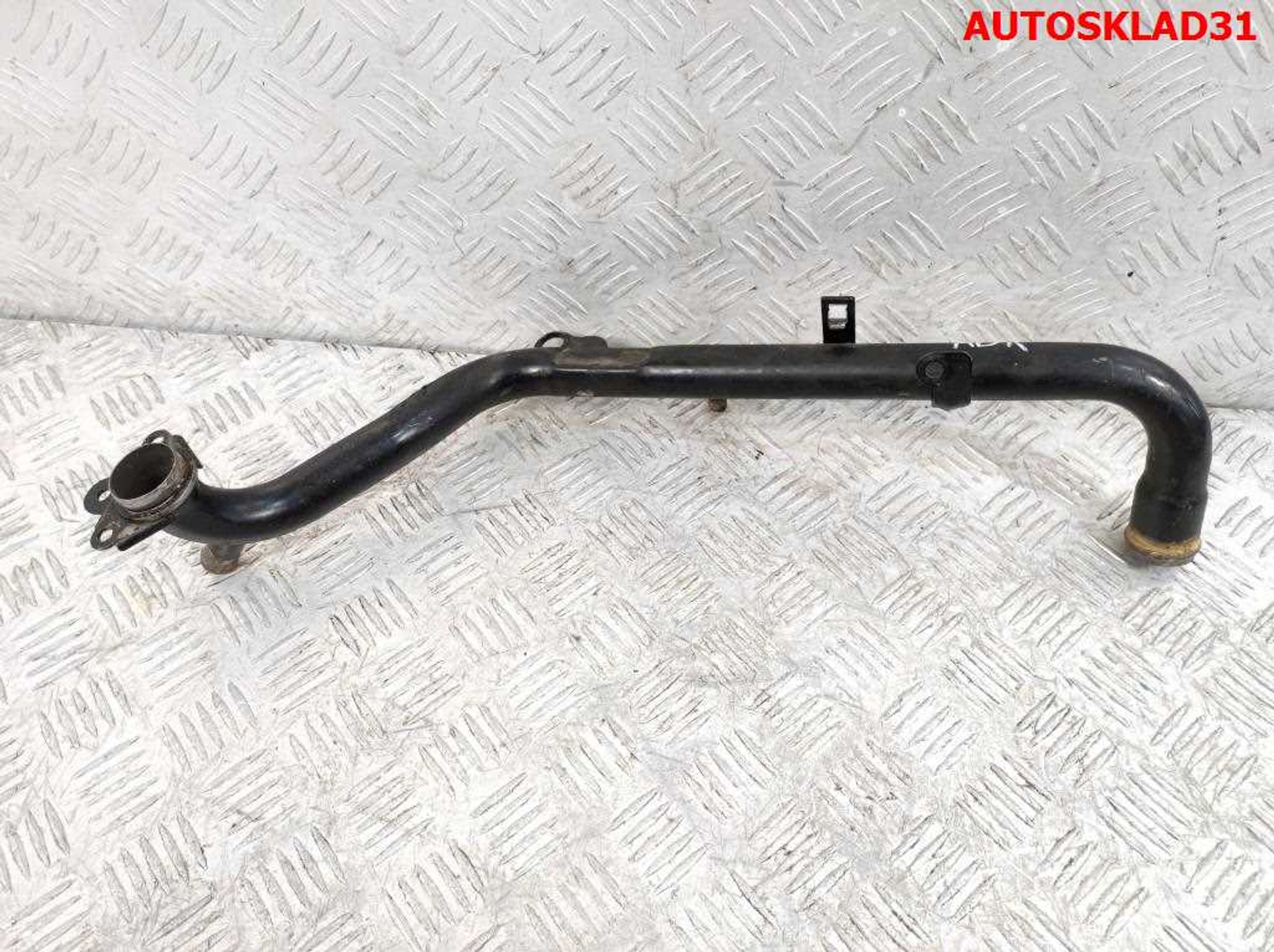 Трубка охлаждающей жидкости VW Passat B5 1,8 ADR 058121071J, 1400 рублей, Дубовое