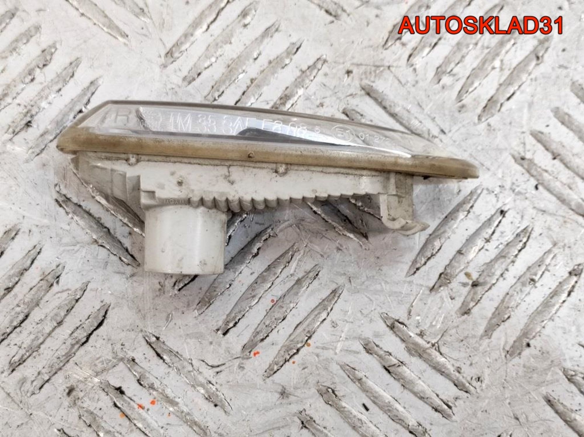 Повторитель поворота в крыло Opel Astra J 13273104, 600 рублей, Дубовое