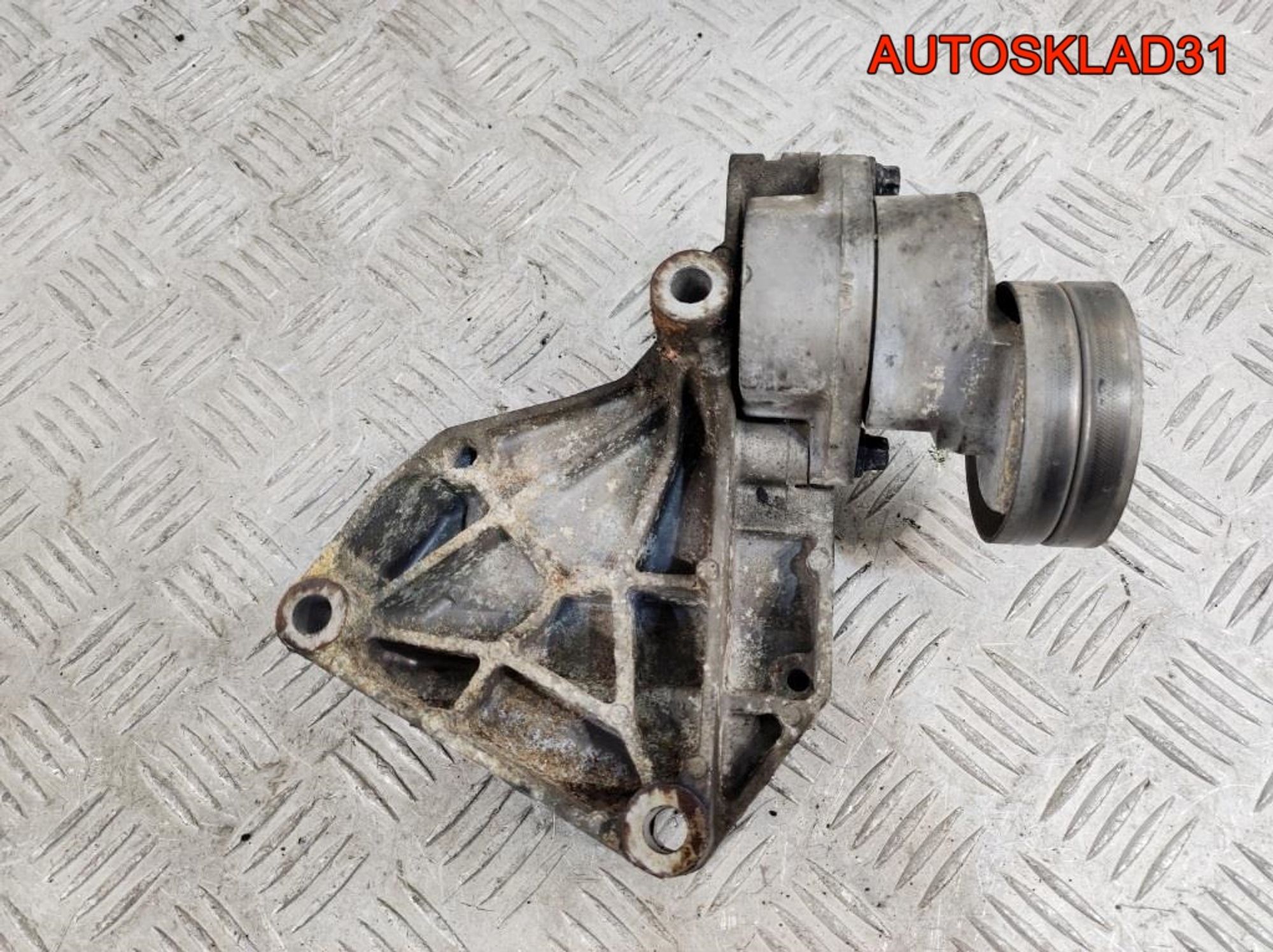 Кронштейн кондиционера Opel Astra G 9129341, 500 рублей, Дубовое