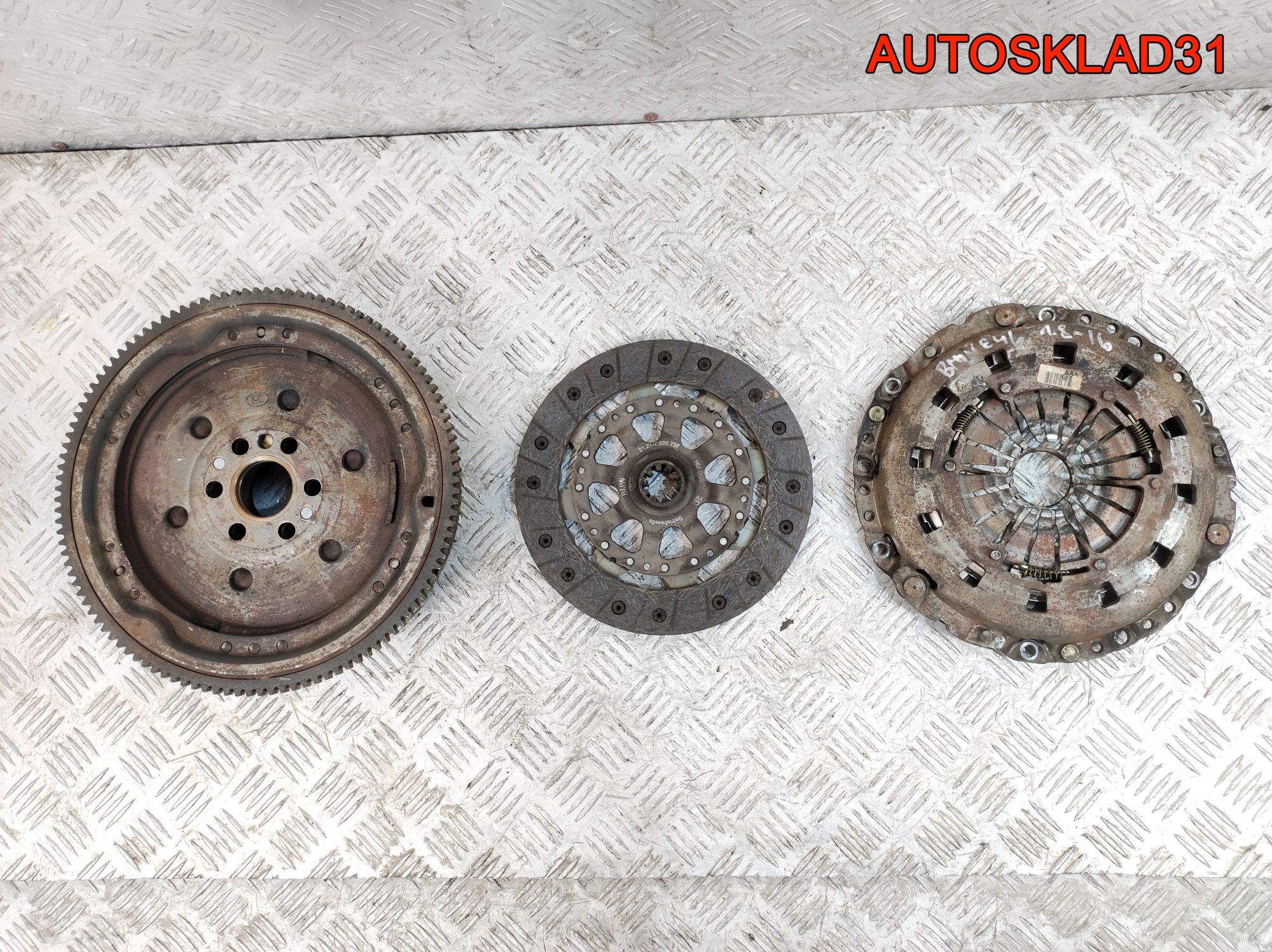 Комплект сцепления BMW  E46 2.0 N42B20 21217512693, 14000 рублей, Дубовое