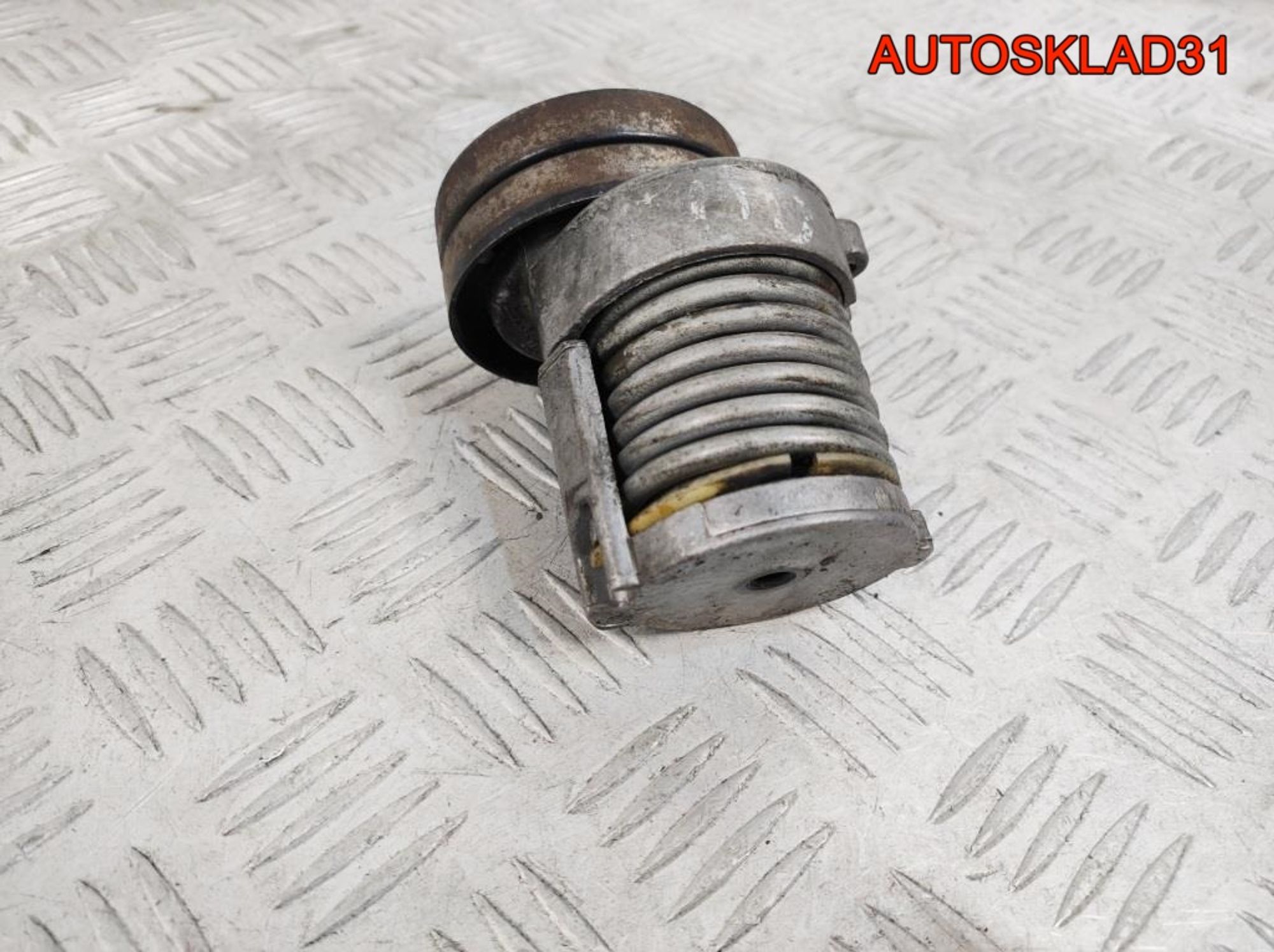 Натяжитель ремня VW Golf 4 1,6 Бензин 030145299C, 500 рублей, Дубовое