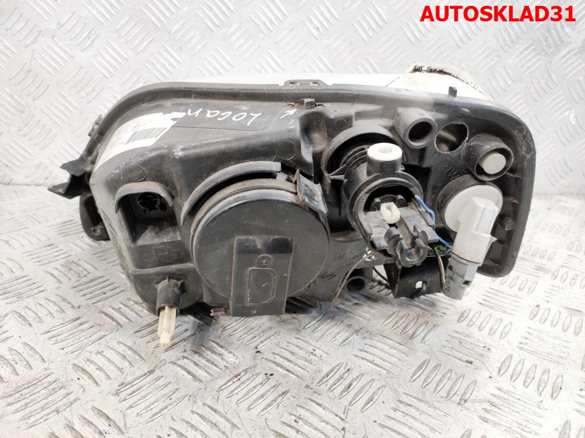 Фара правая Renault Logan 8200211006, 4500 рублей, Дубовое