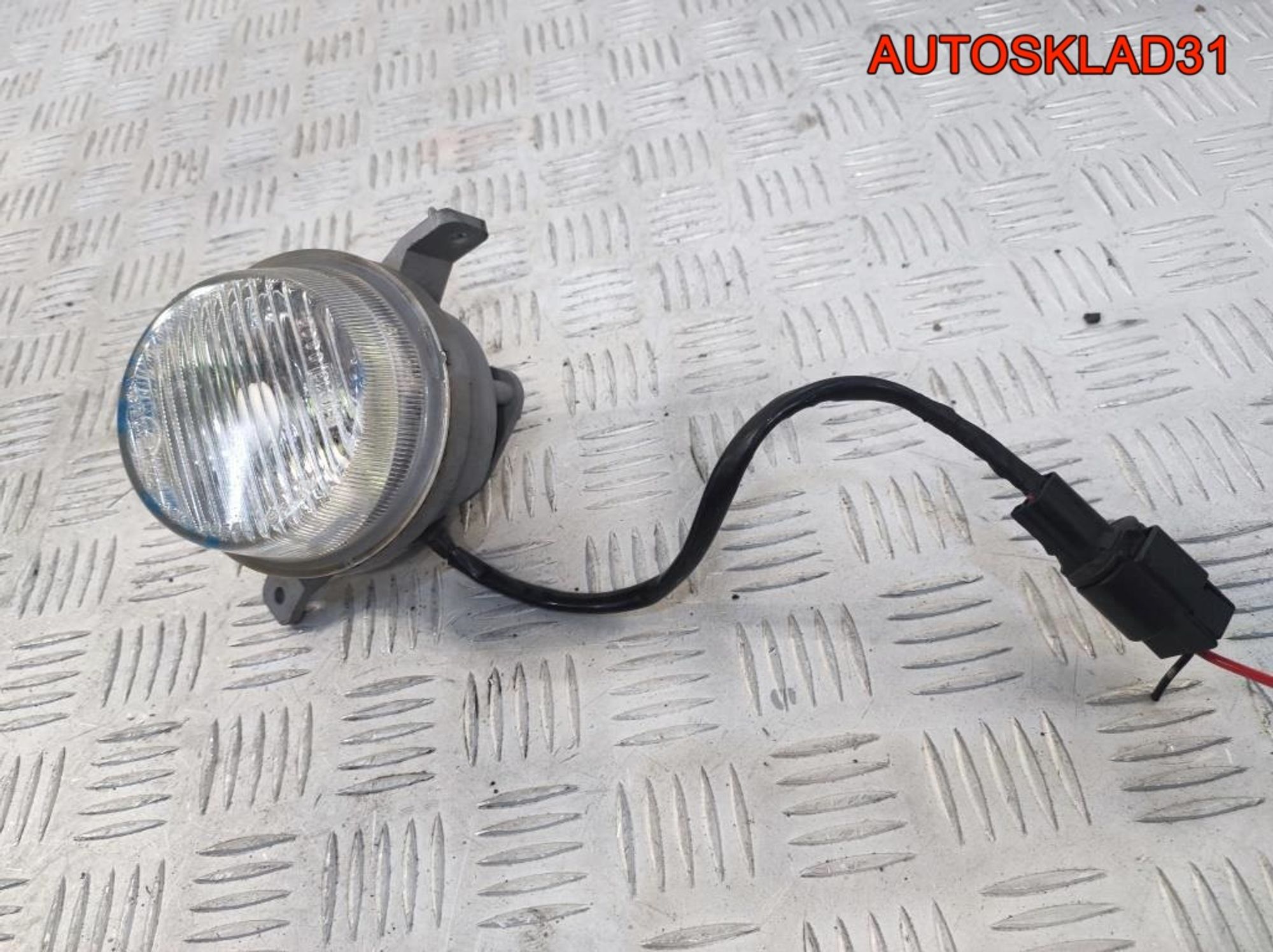 Фара противотуманная левая Mitsubishi Colt CJ, 1400 рублей, Дубовое