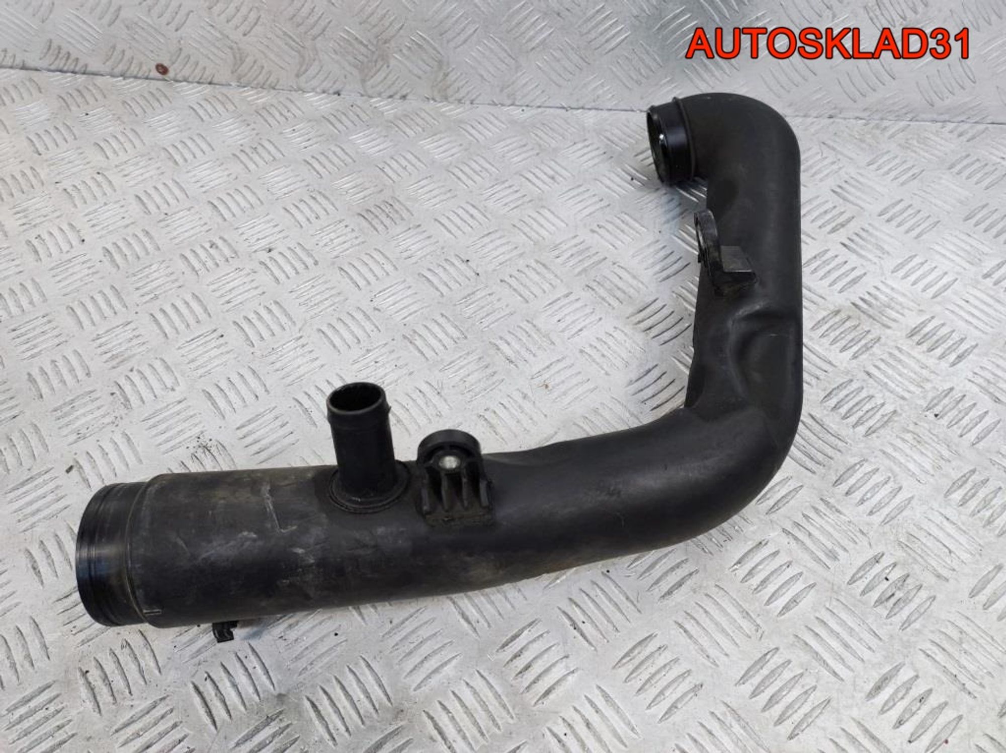 Патрубок интеркулера Volkswagen Golf 5 1K0129654AA, 1300 рублей, Дубовое