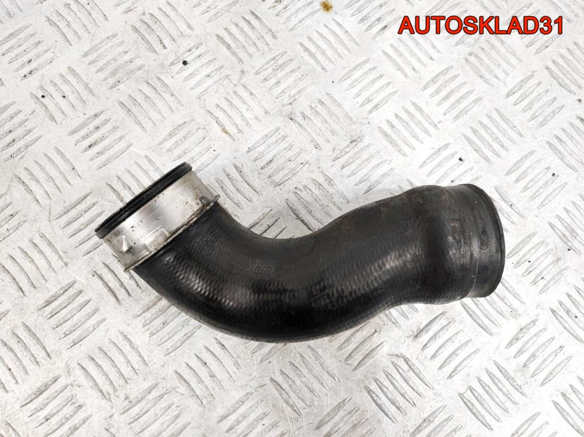 Патрубок интеркулера VW Passat B6 2.0 BMR 3C0145838B Дизель, 1400 рублей, Дубовое