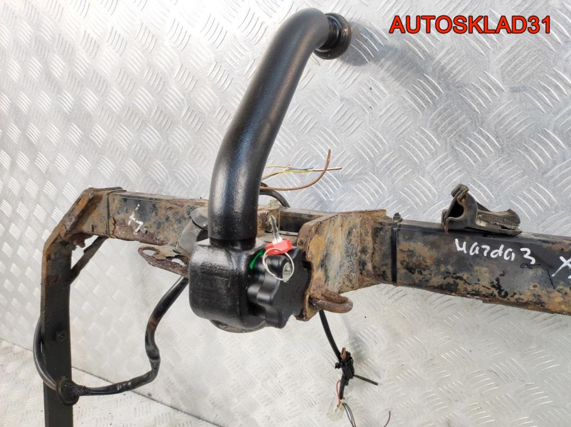 Фаркоп со съёмным крюком Mazda 3 BK Хетчбэк, 18000 рублей, Дубовое