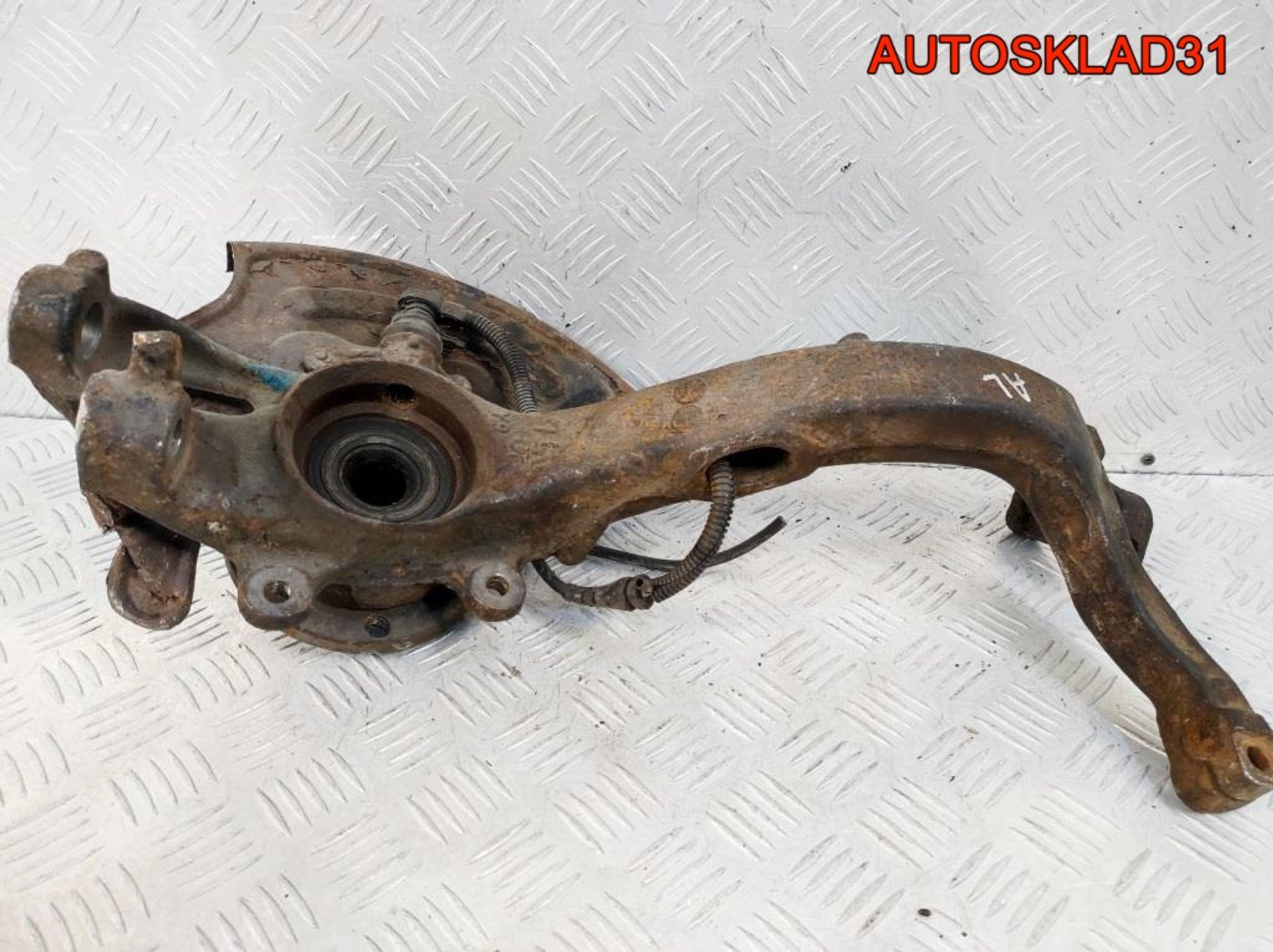 Кулак передний правый VW Passat B5 8D0407258AL, 1200 рублей, Дубовое