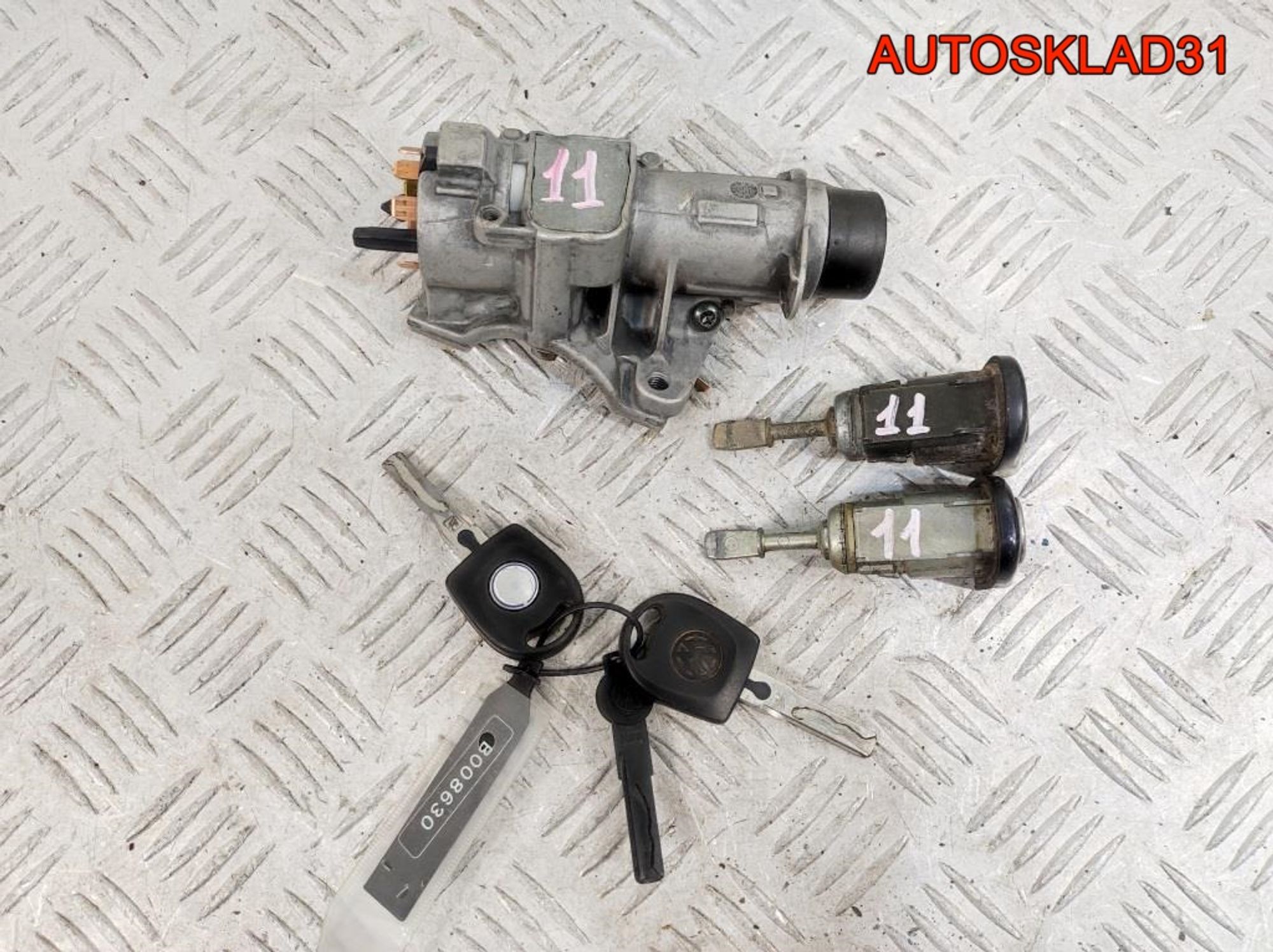 Комплект замок зажигания и личинки с ключом VW Passat B5 4B0905851C, 5000 рублей, Дубовое