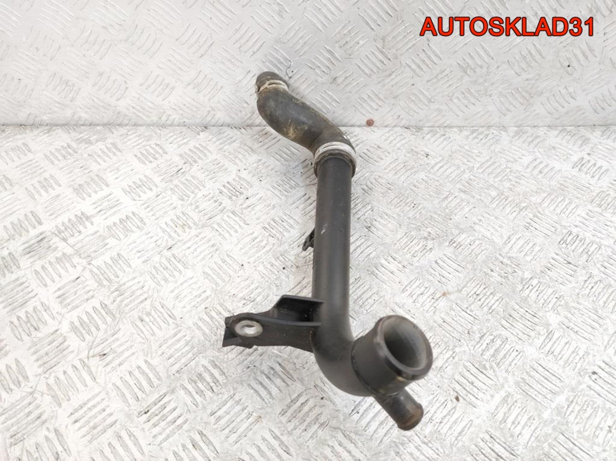 Трубка системы охлаждения Opel Astra G 1,6 Z16SE Бензин 9128719, 1000 рублей, Дубовое