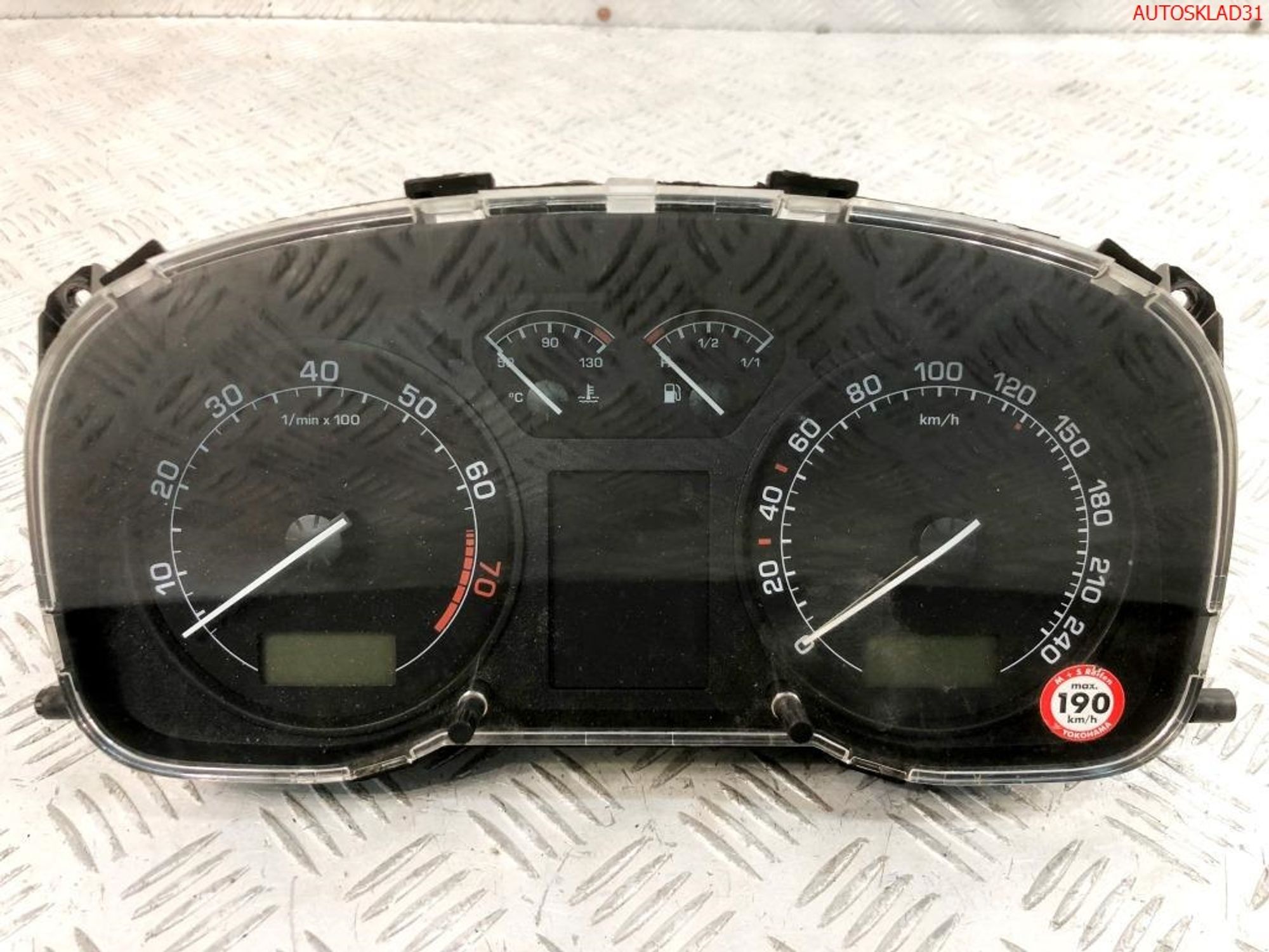 Панель приборов Skoda Octavia A4 1U0920810B Бензин, 6000 рублей, Дубовое