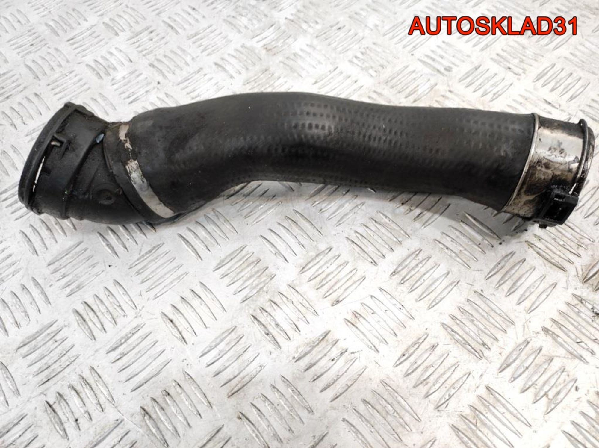 Патрубок интеркулера BMW E90 2.0 N47D20A Дизель, 2000 рублей, Дубовое