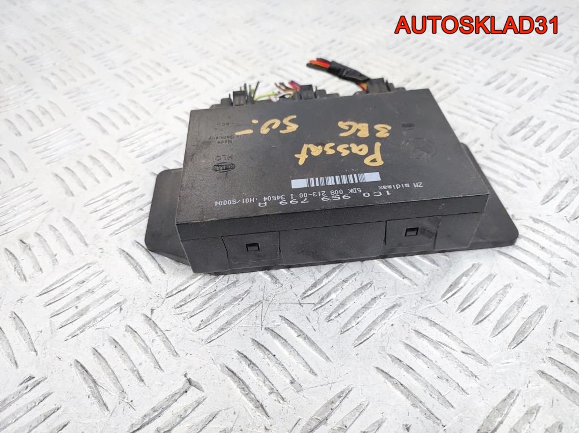 Блок комфорта Volkswagen Passat B5+ 1C0959799A, 2500 рублей, Дубовое