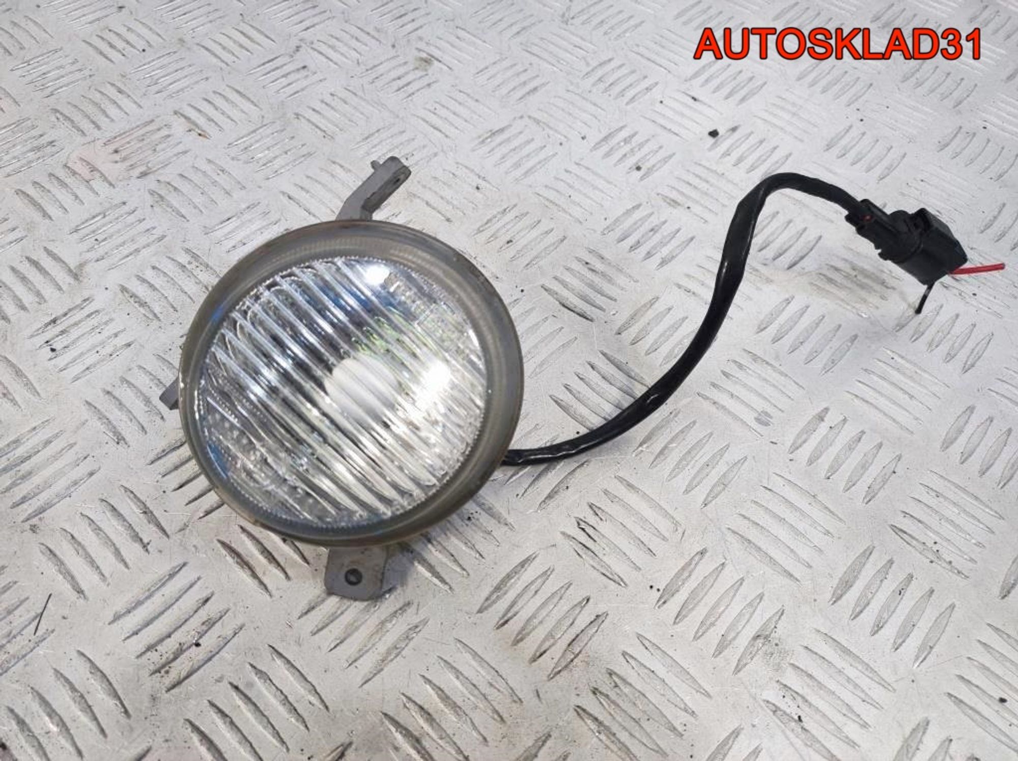 Фара противотуманная левая Mitsubishi Colt CJ, 1400 рублей, Дубовое