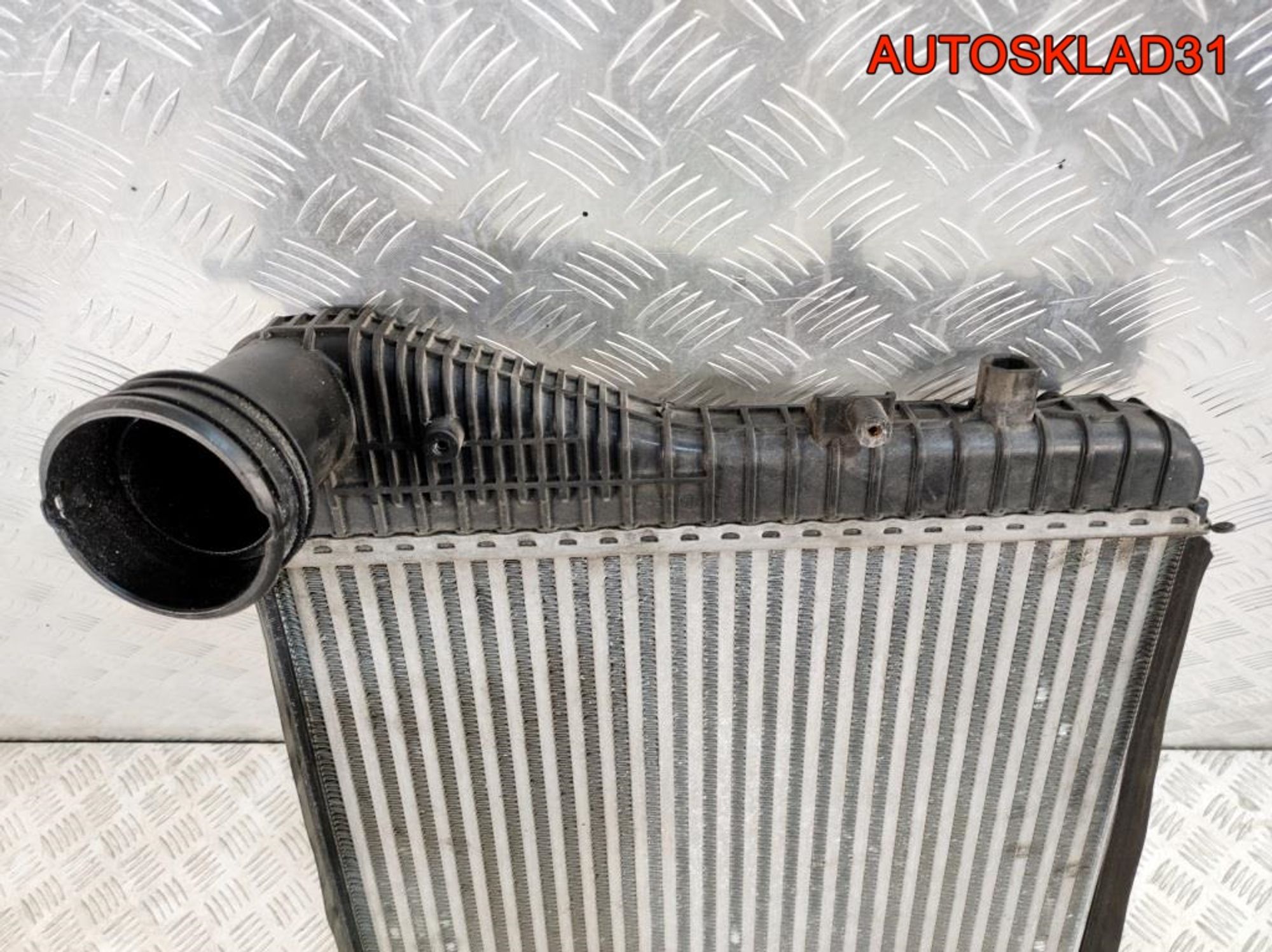 Интеркулер VW Passat B6 2,0 Дизель 1K0145805G, 2000 рублей, Дубовое