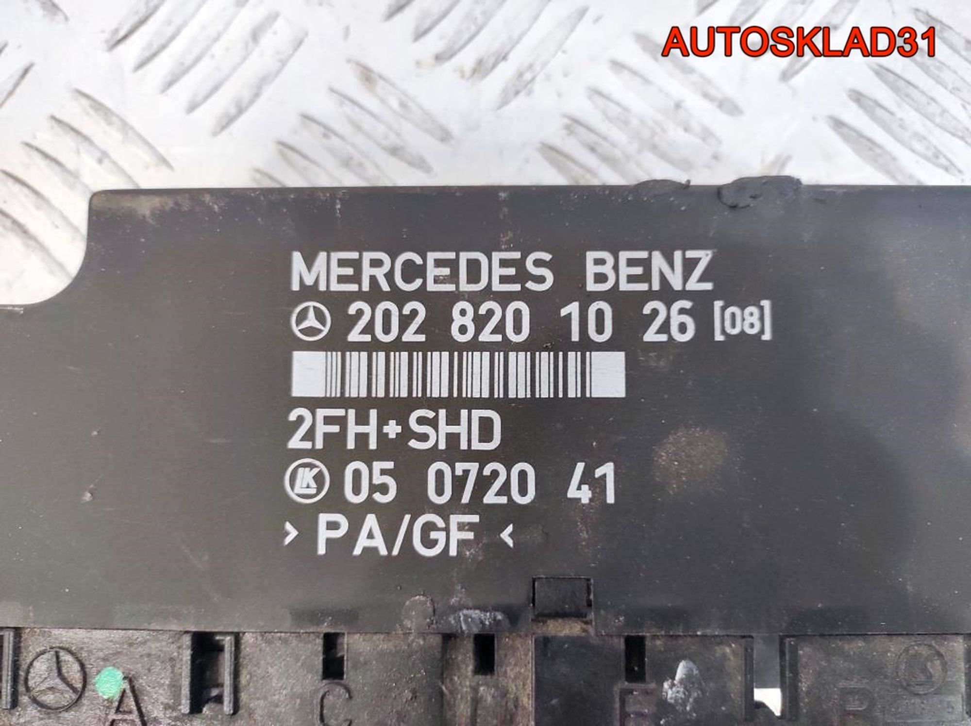 Блок управления стеклоподъемниками Mercedes W202, 2100 рублей, Дубовое