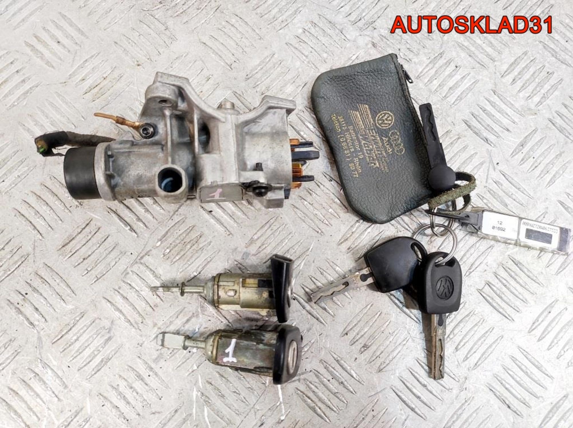 Комплект замок зажигания и личинки с ключом VW Passat B5 4B0905851B, 4500 рублей, Дубовое