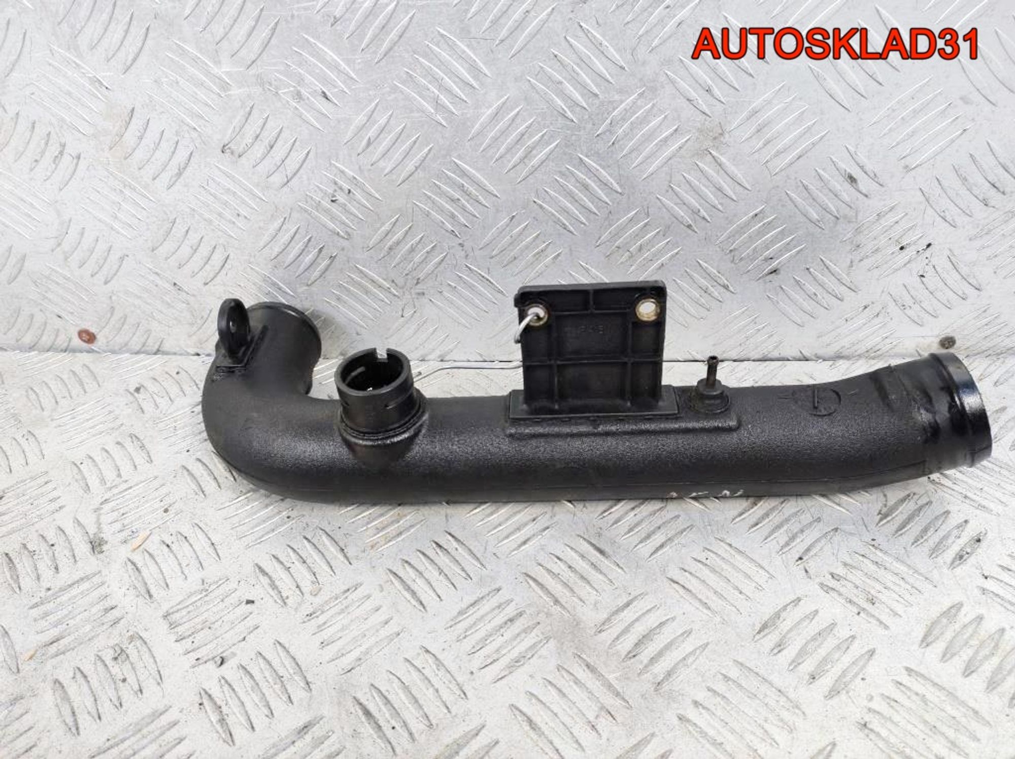 Патрубок интеркулера Audi A4 B5 8D0145840A, 900 рублей, Дубовое