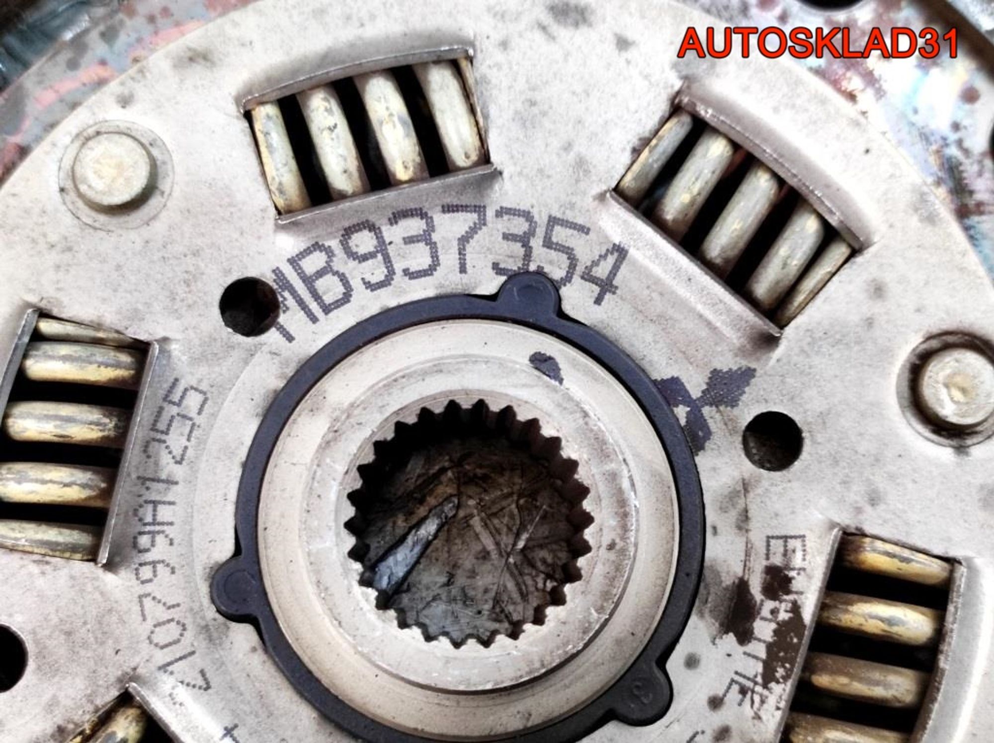 Комплект сцепления Mitsubishi Carisma DA 1.6 4G92 MD310399, 3000 рублей, Дубовое