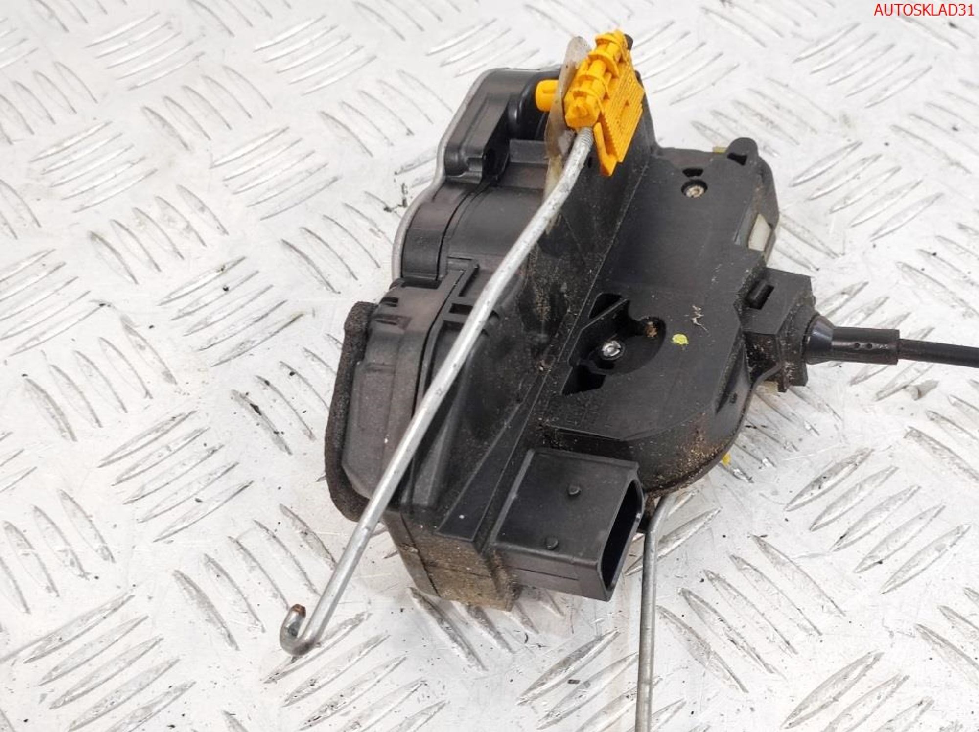 Замок двери задней левой Opel Astra J 13503787, 1700 рублей, Дубовое