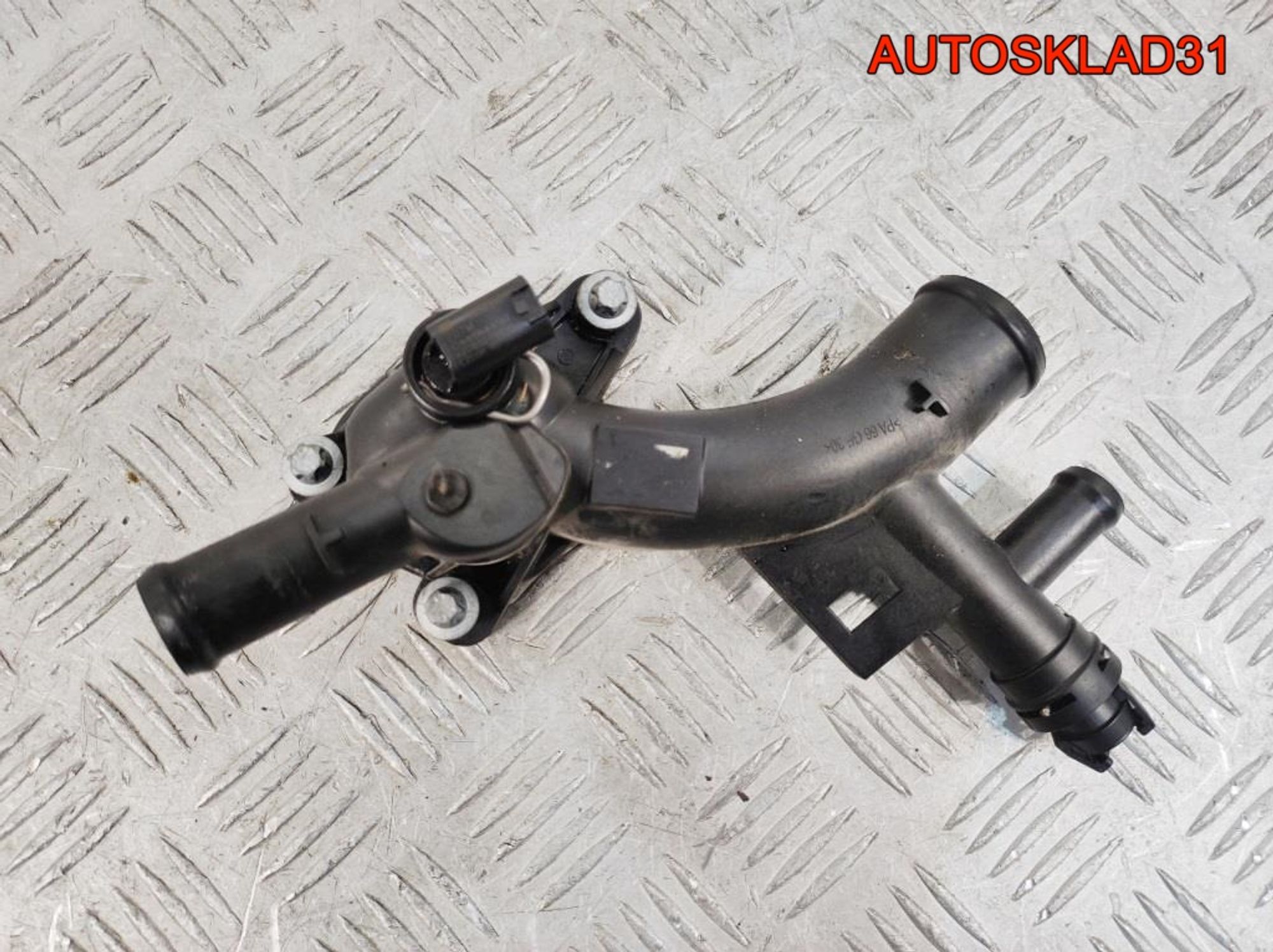 Фланец системы охлаждения Opel Astra J 1,4 A14NET 0112326A, 1500 рублей, Дубовое