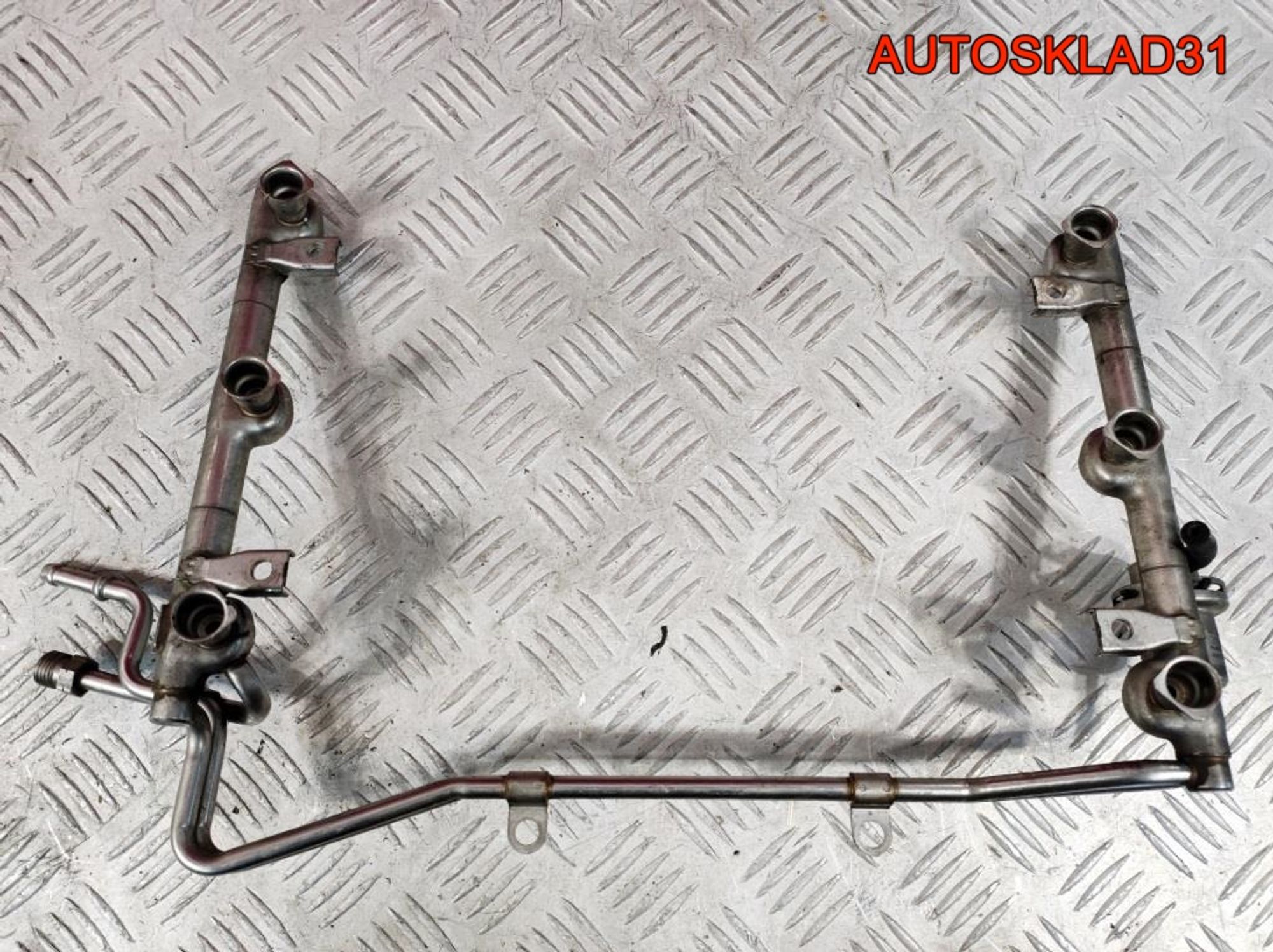 Рейка топливная Audi A6 C5 3,0 ASN 06C133681J, 1800 рублей, Дубовое