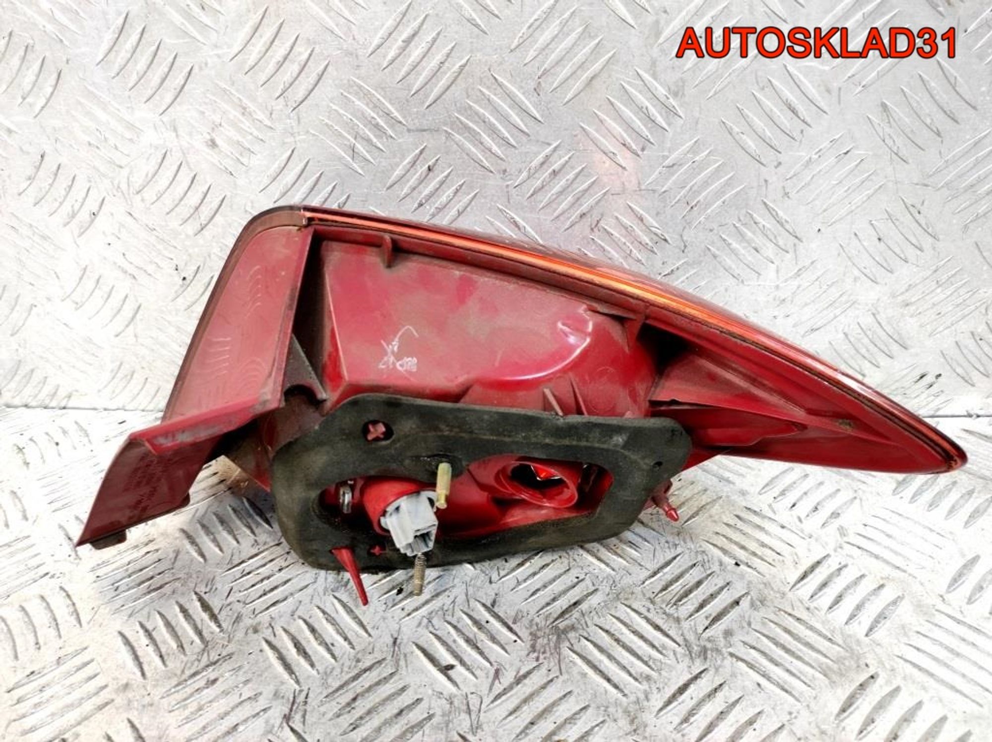Фонарь задний левый Mazda 3 BK BP4K51160E Хетчбэк, 2500 рублей, Дубовое