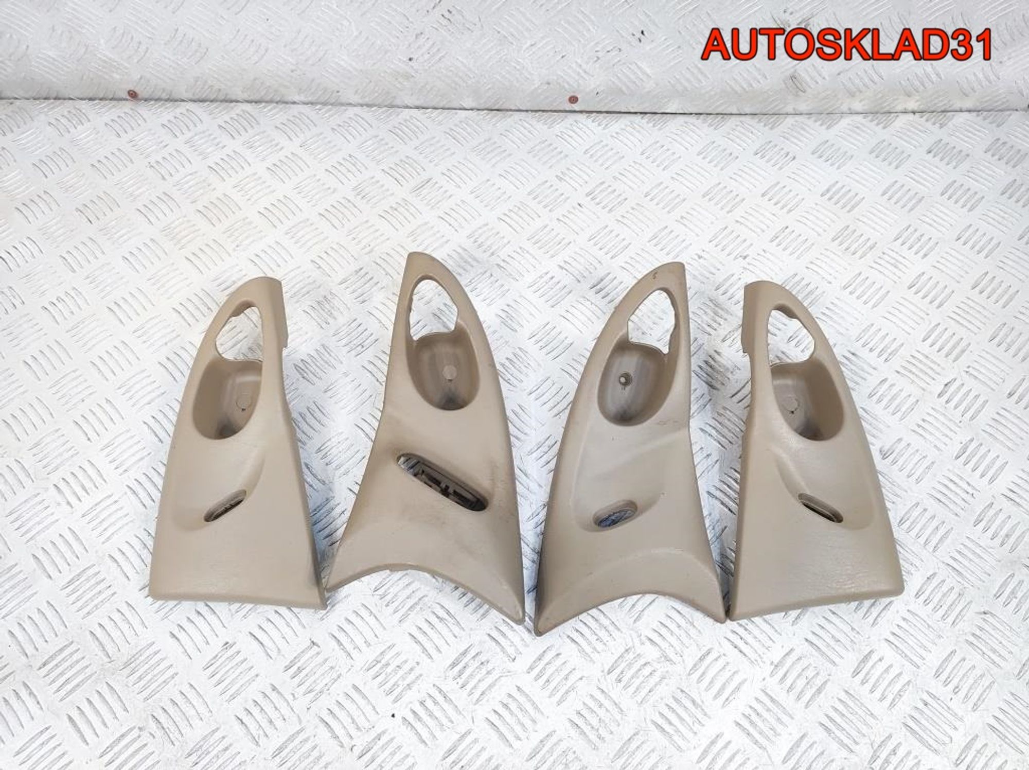 Накладка ручки двери внутри Комплект Ford Focus 1, 900 рублей, Дубовое