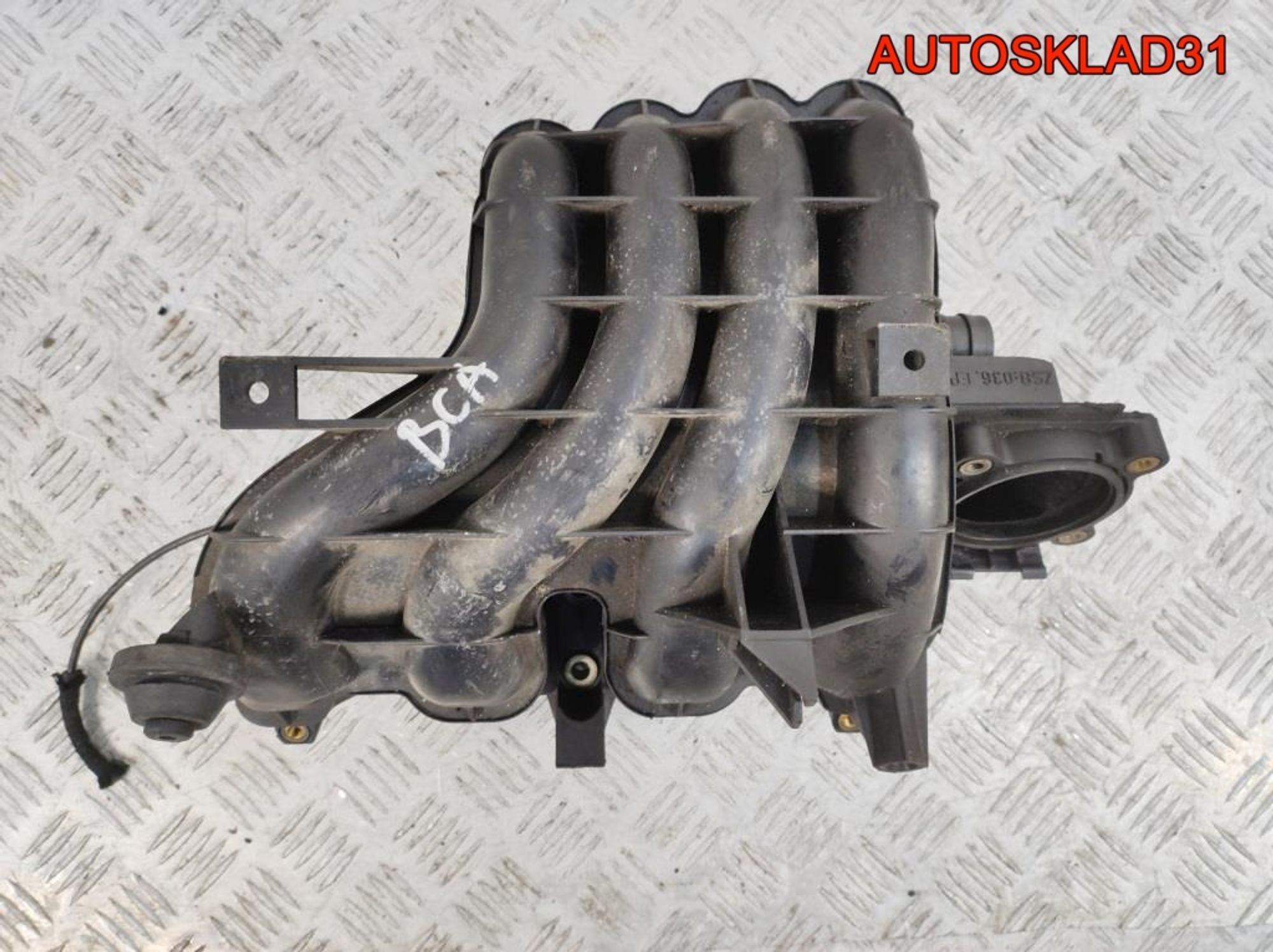 Коллектор впускной VW Golf 4 1.4 BCA 036129711DR, 1500 рублей, Дубовое