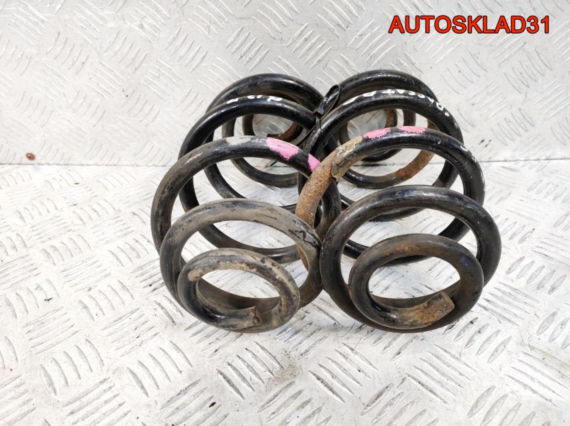 Пружина задняя Volkswagen Passat B5 Седан, 1800 рублей, Дубовое