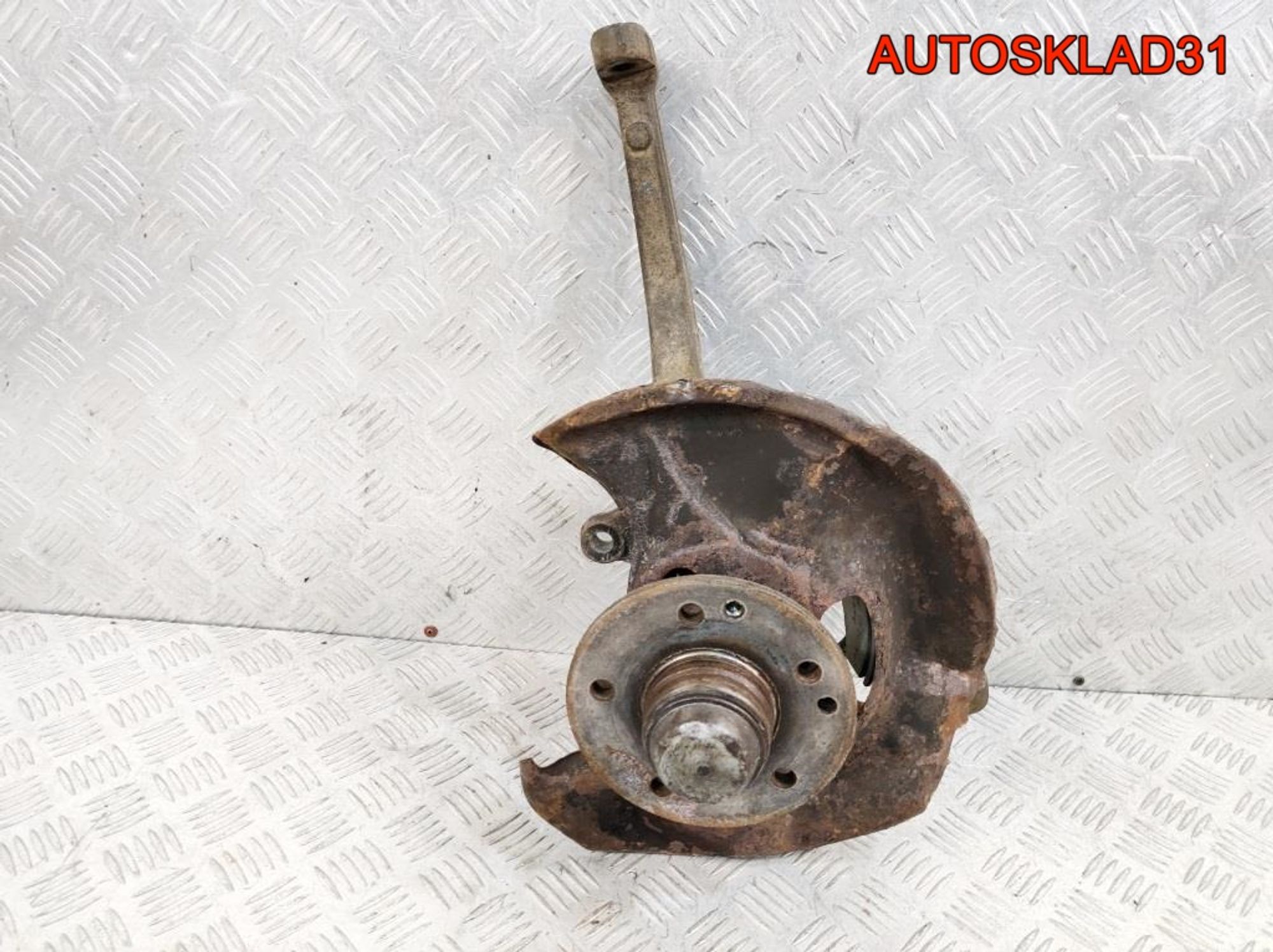 Кулак поворотный передний левый Mercedes W202, 2300 рублей, Дубовое