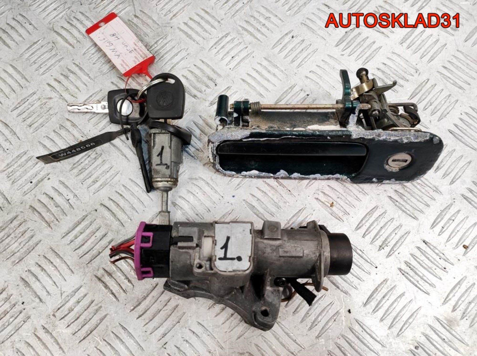 Комплект замок зажигания и личинки с ключом VW Golf 4 4B0905851C, 4100 рублей, Дубовое