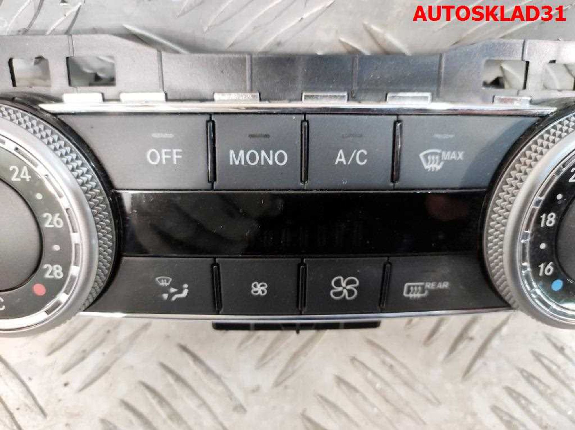 Блок управления климата Mercedes GLK X204 A2049002103, 3000 рублей, Дубовое