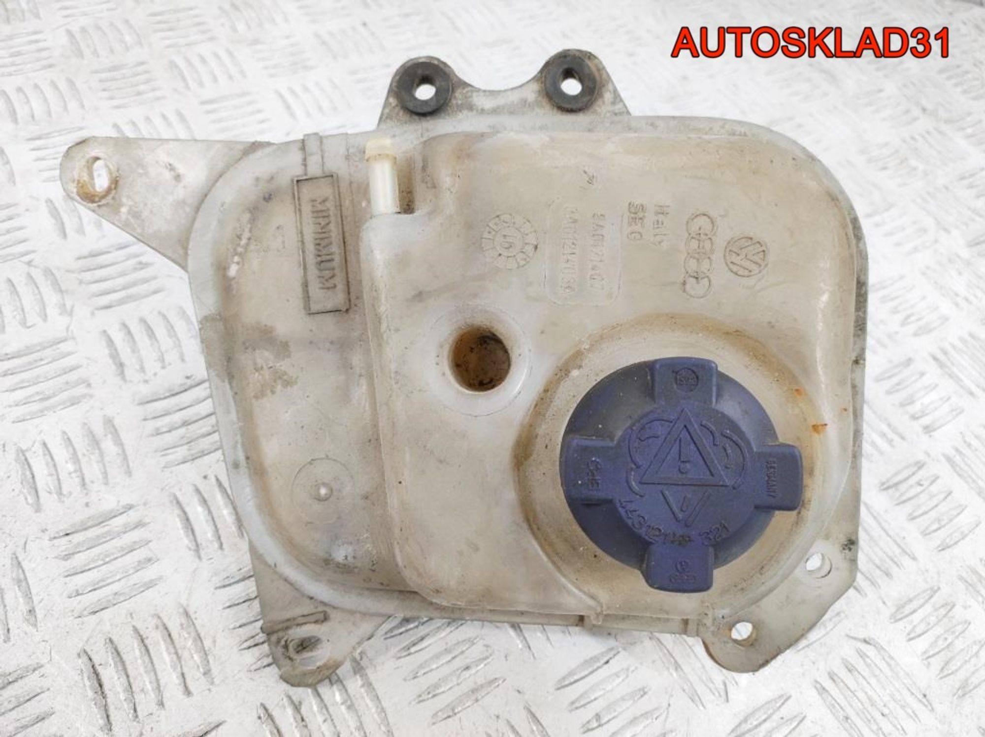 Бачок расширительный Audi 100 C3 8A0121403A, 1000 рублей, Дубовое
