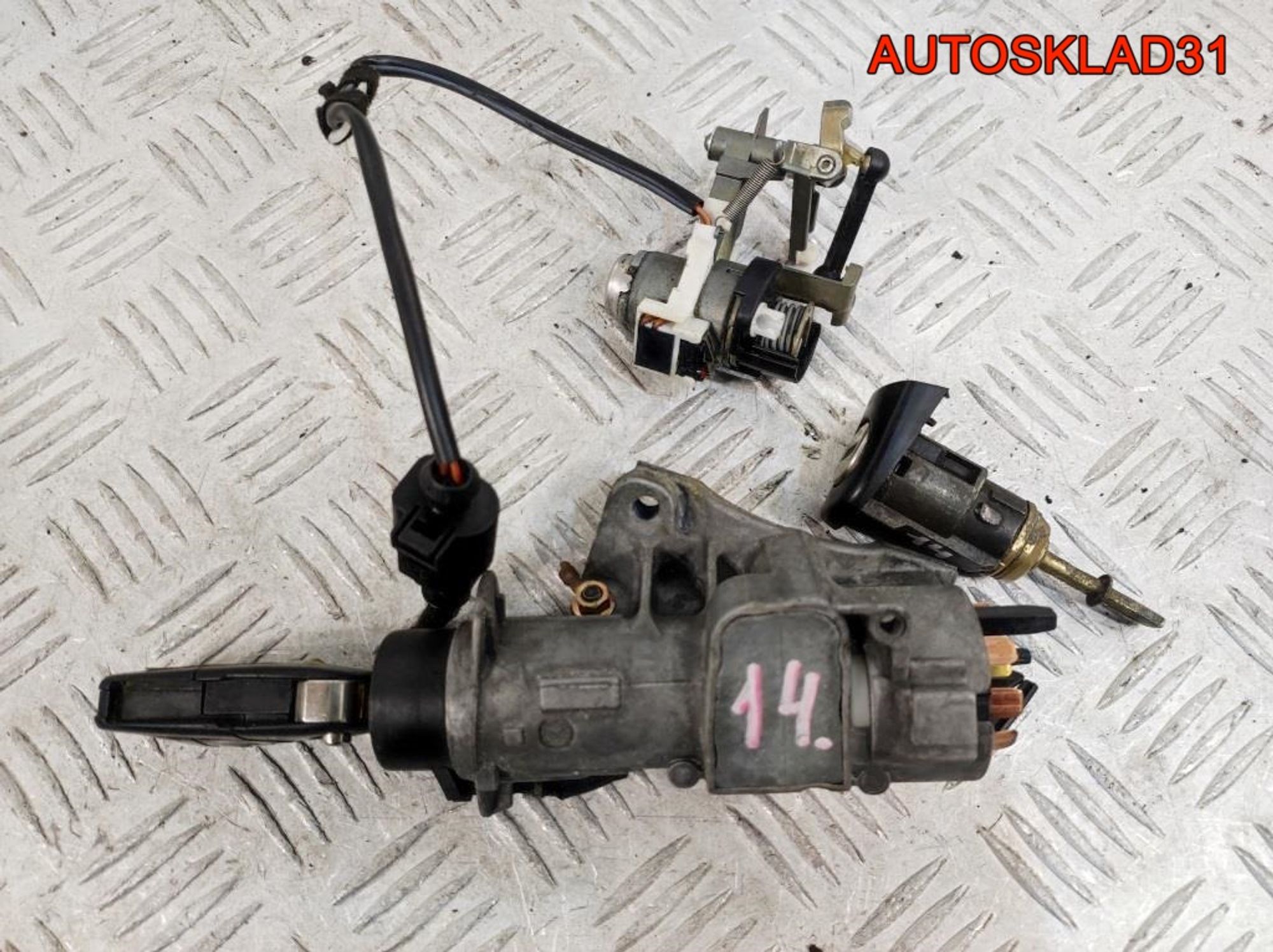 Замок зажигания Volkswagen Passat B5 4B0905851C, 4100 рублей, Дубовое