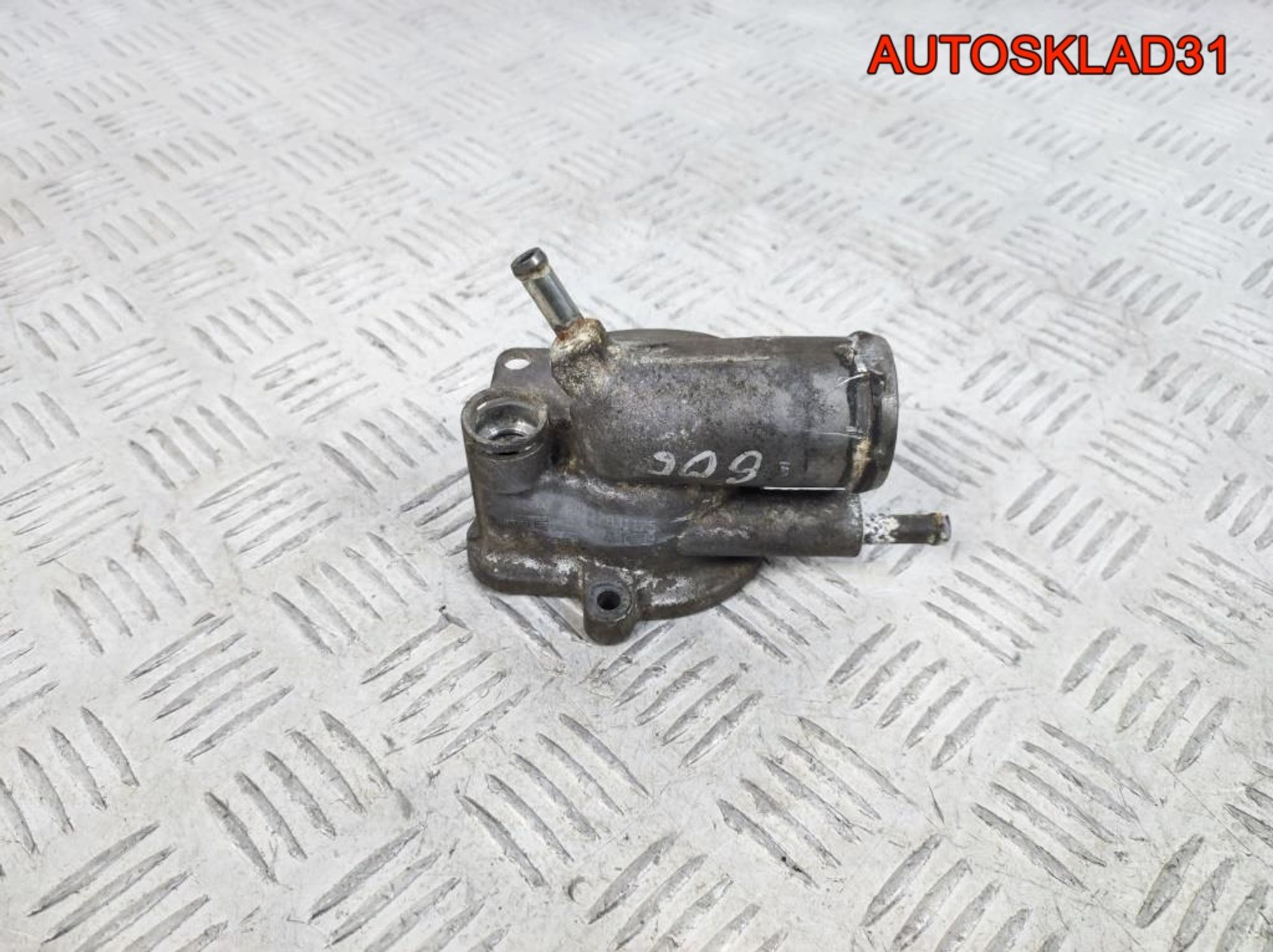 Корпус термостата Mercedes W203 OM 611 A6112030275, 1300 рублей, Дубовое