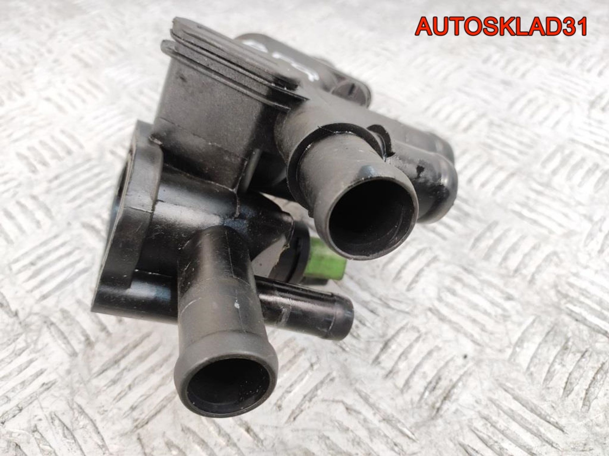 Корпус термостата Audi A3 8L 1.6 BFQ 06A121111, 1800 рублей, Дубовое