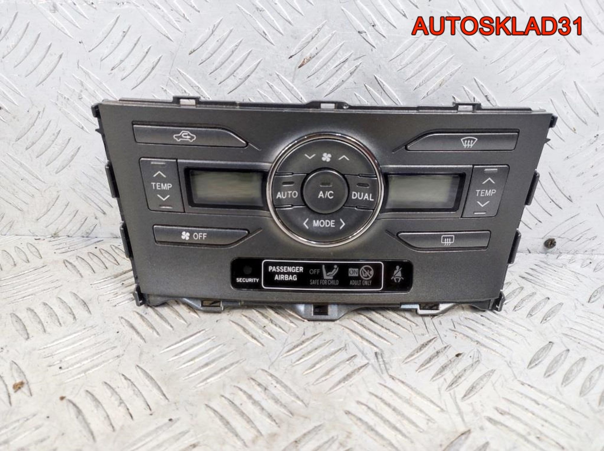 Блок управления климата Toyota Auris 5590012A30, 2500 рублей, Дубовое