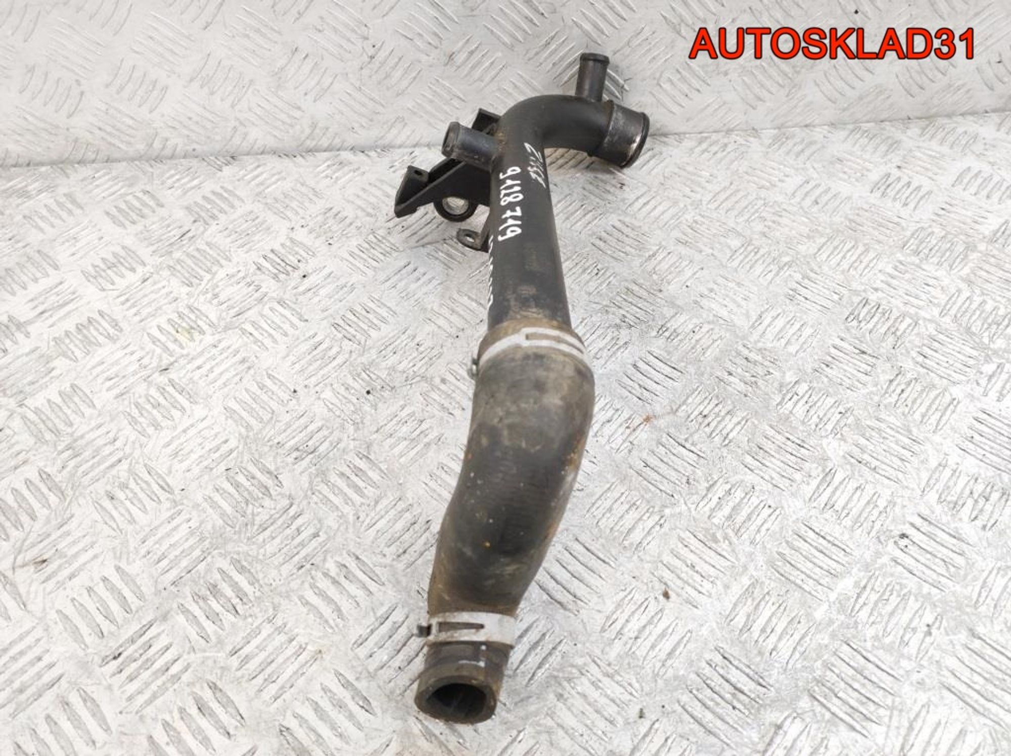 Трубка системы охлаждения Opel Astra G 1,6 Z16SE Бензин 9128719, 1000 рублей, Дубовое