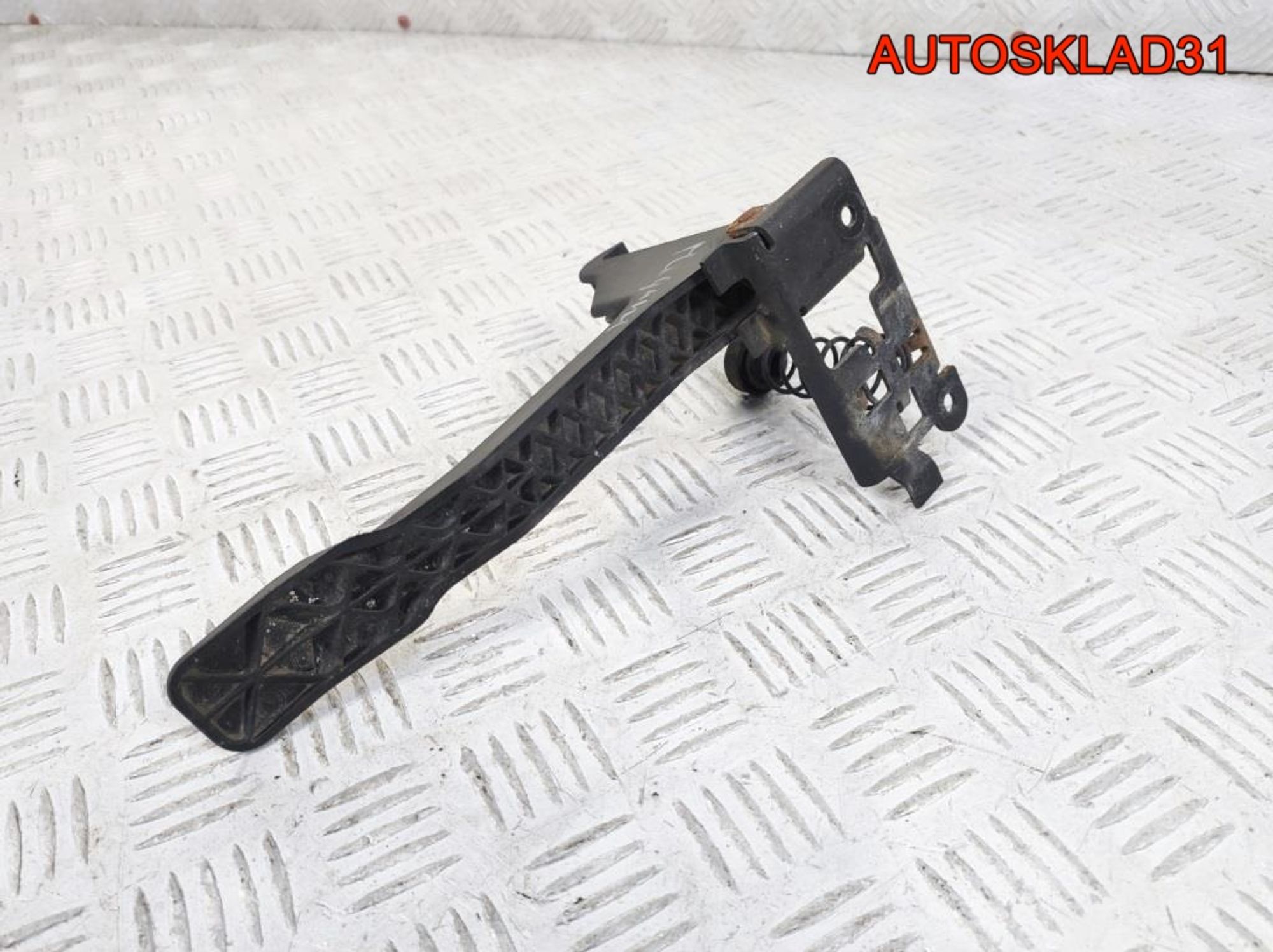 Крючок капота Renault Megane 3 656030006R, 1300 рублей, Дубовое