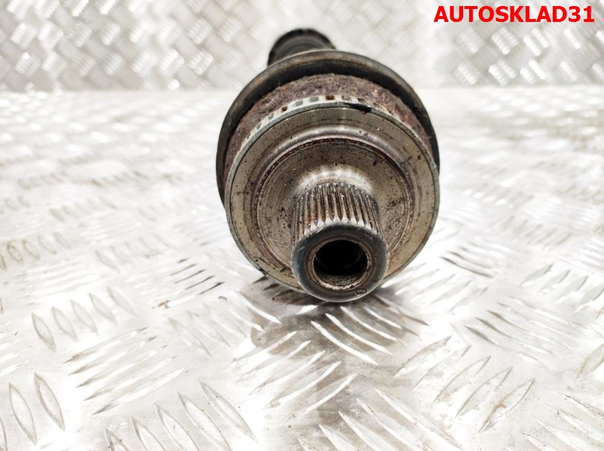 Полуось задняя Audi A4 B6 3,0 ASN Бензин АКПП 4WD 8E0501203K, 2500 рублей, Дубовое