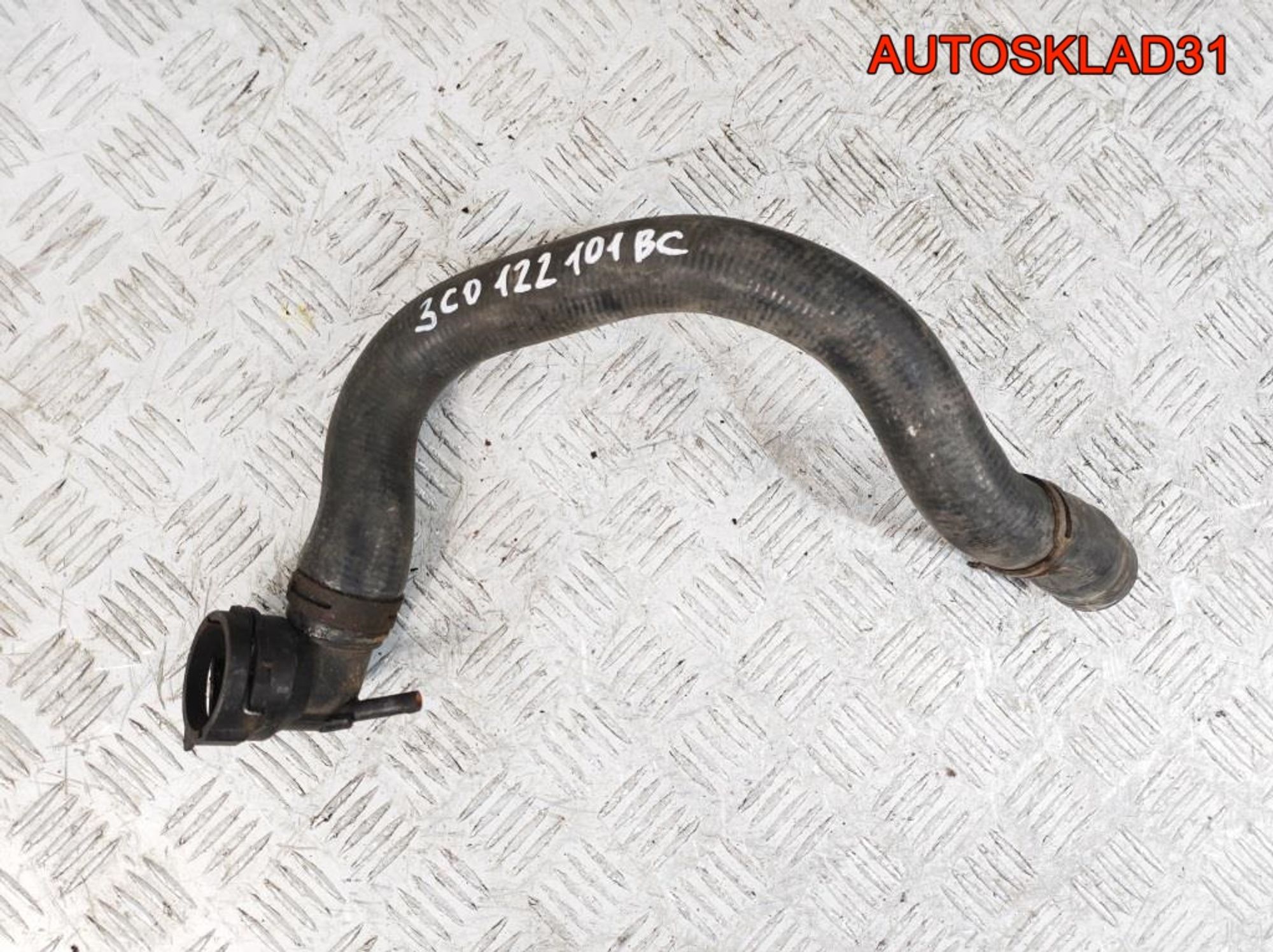 Патрубок радиатора VW Passat B6 2,0 Дизель 3C0122101BC, 1500 рублей, Дубовое