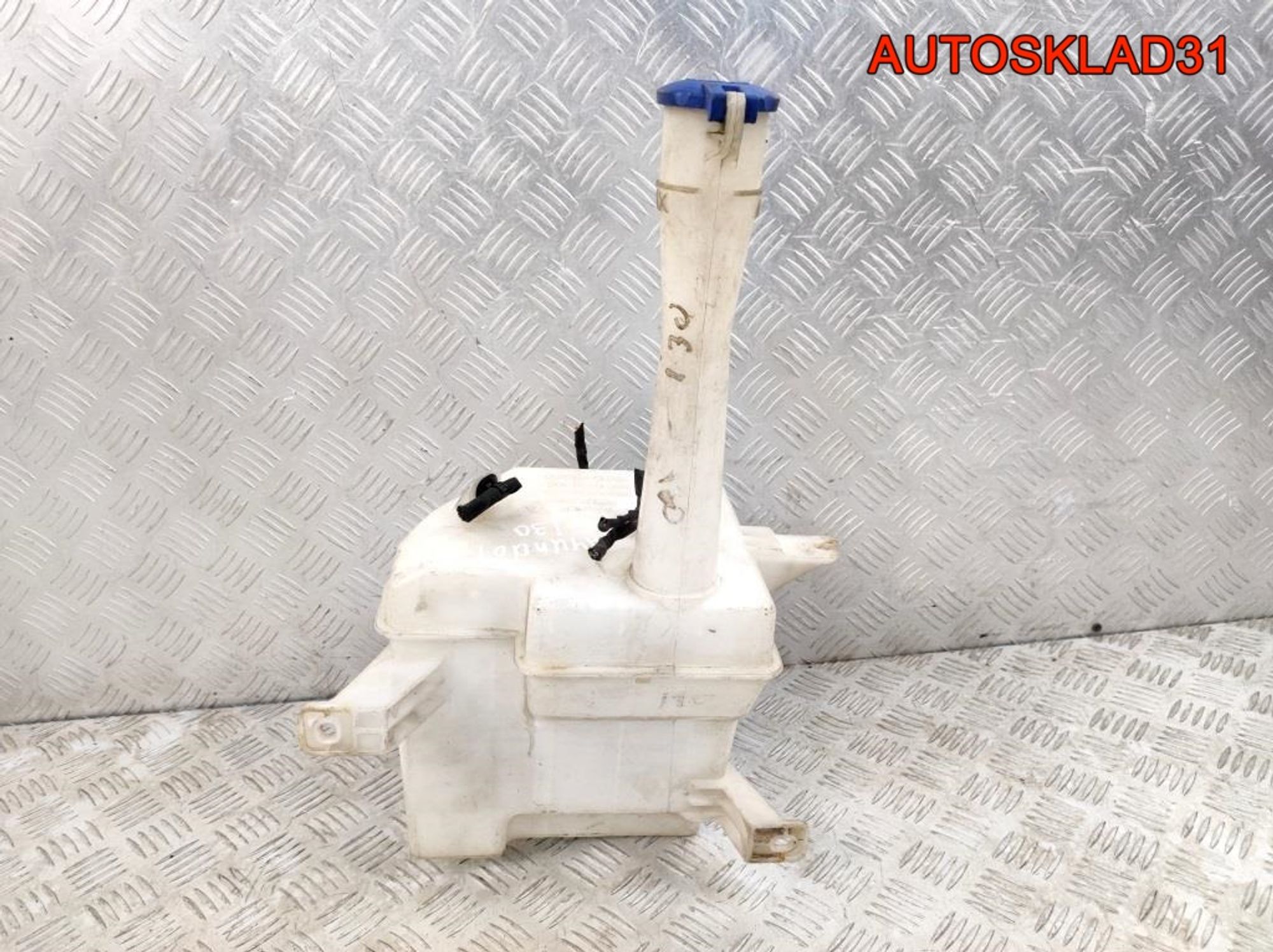 Бачок омывателя Hyundai i30 986102L000, 3000 рублей, Дубовое