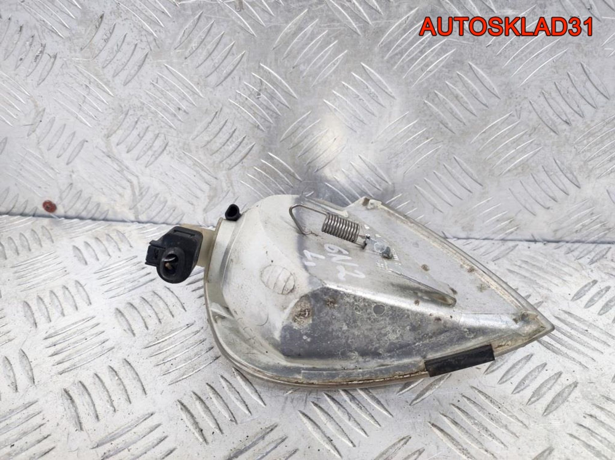 Указатель поворота левый белый VW Polo 6N0953041N, 500 рублей, Дубовое