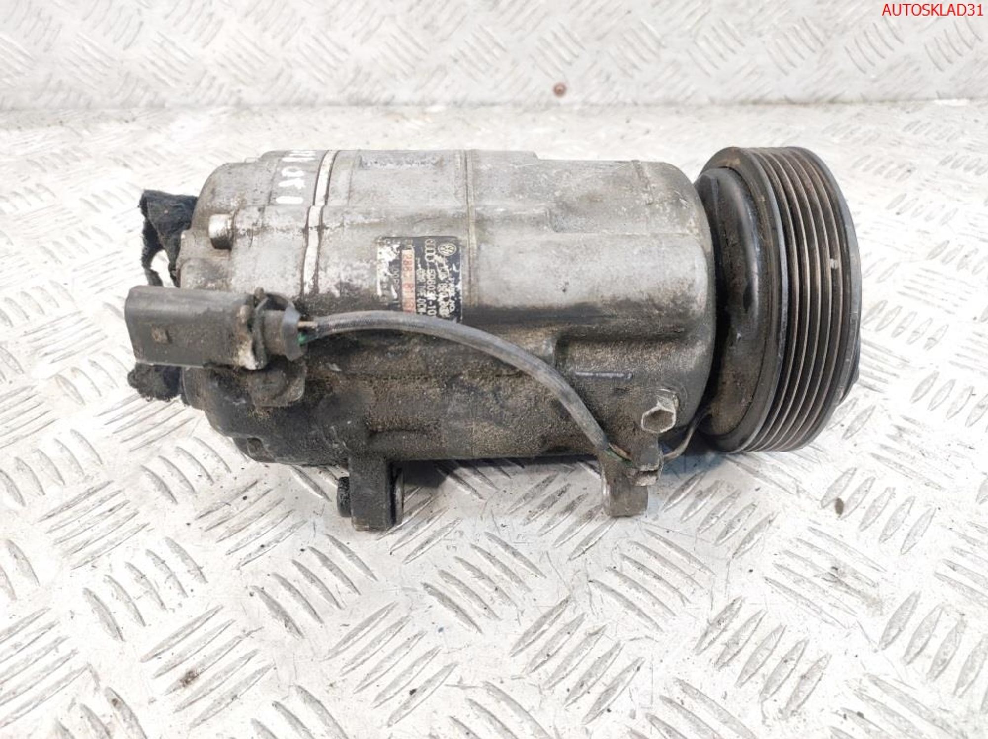 Компрессор кондиционера VW Golf 4 1J0820803J, 5900 рублей, Дубовое