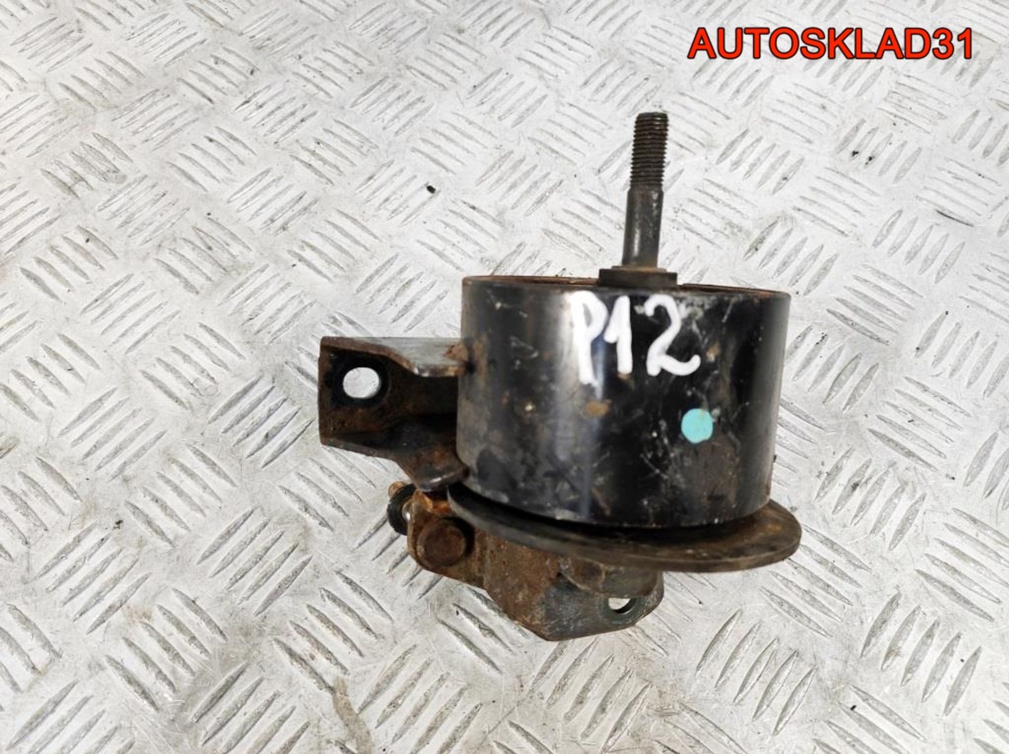 Опора двигателя правая Nissan Primera P12 1,8 QG18, 1300 рублей, Дубовое